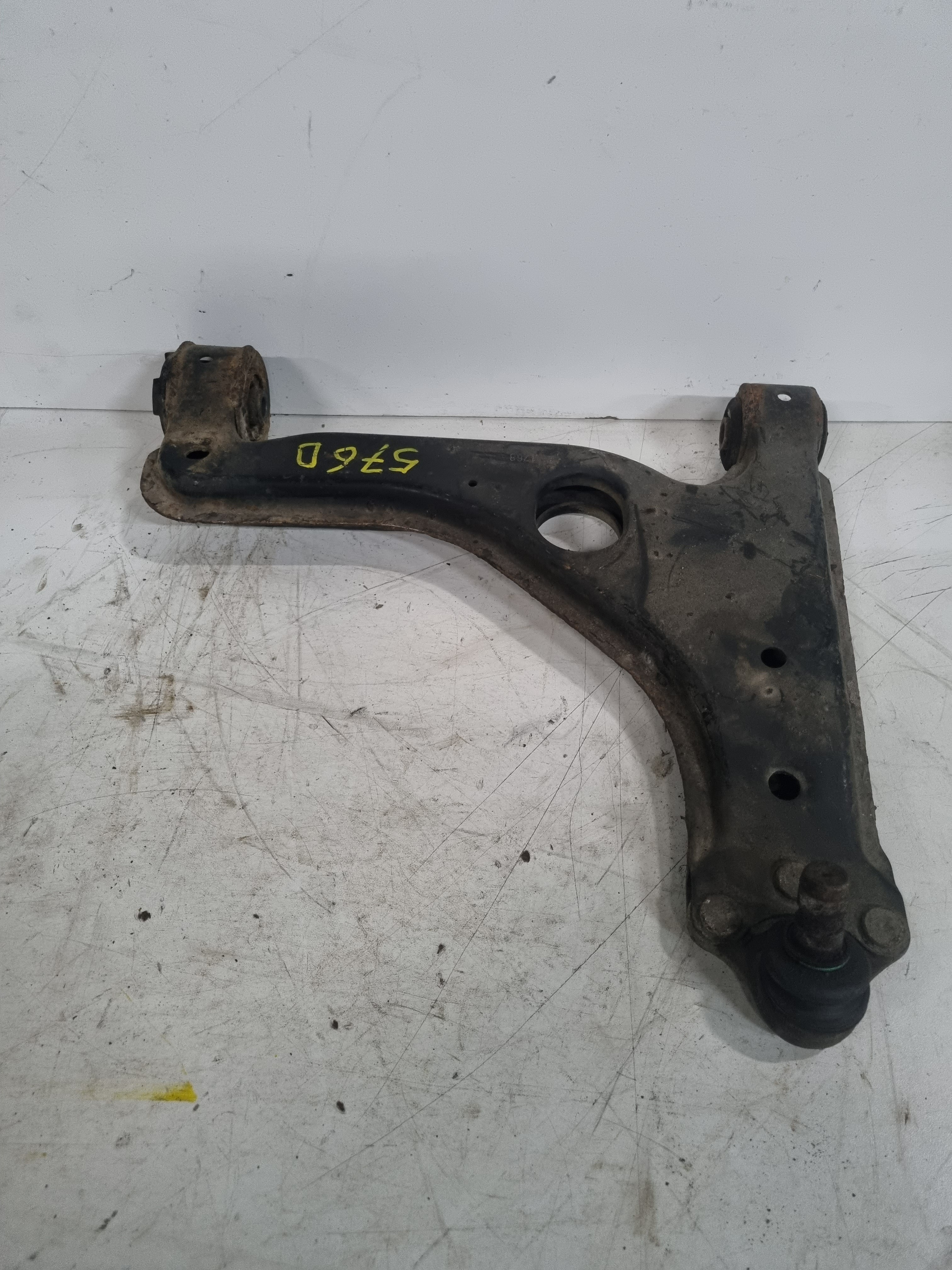 Braço de Suspensão da Roda Frente Direita OPEL ASTRA H Combi (A04) | 04 - 14