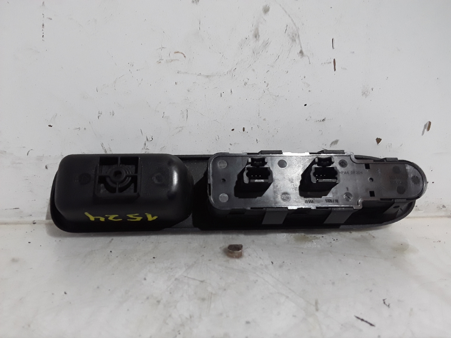 Interruptor Vidros Frente Esquerdo PEUGEOT 307 Break (3E) | 02 - 09 Imagem-1