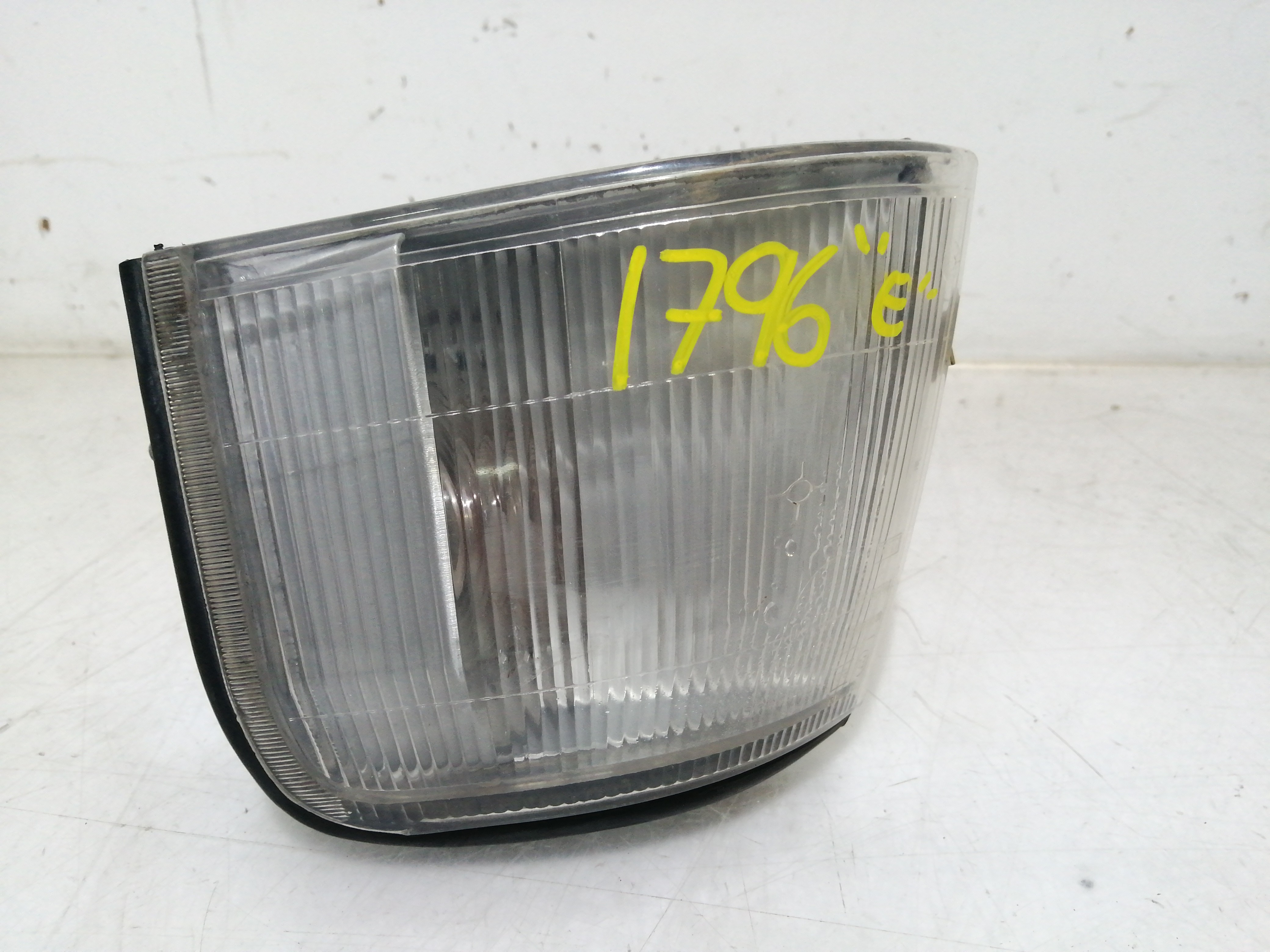 Farolim de Pisca Frente Esquerdo FIAT UNO (146_) | 83 - 06