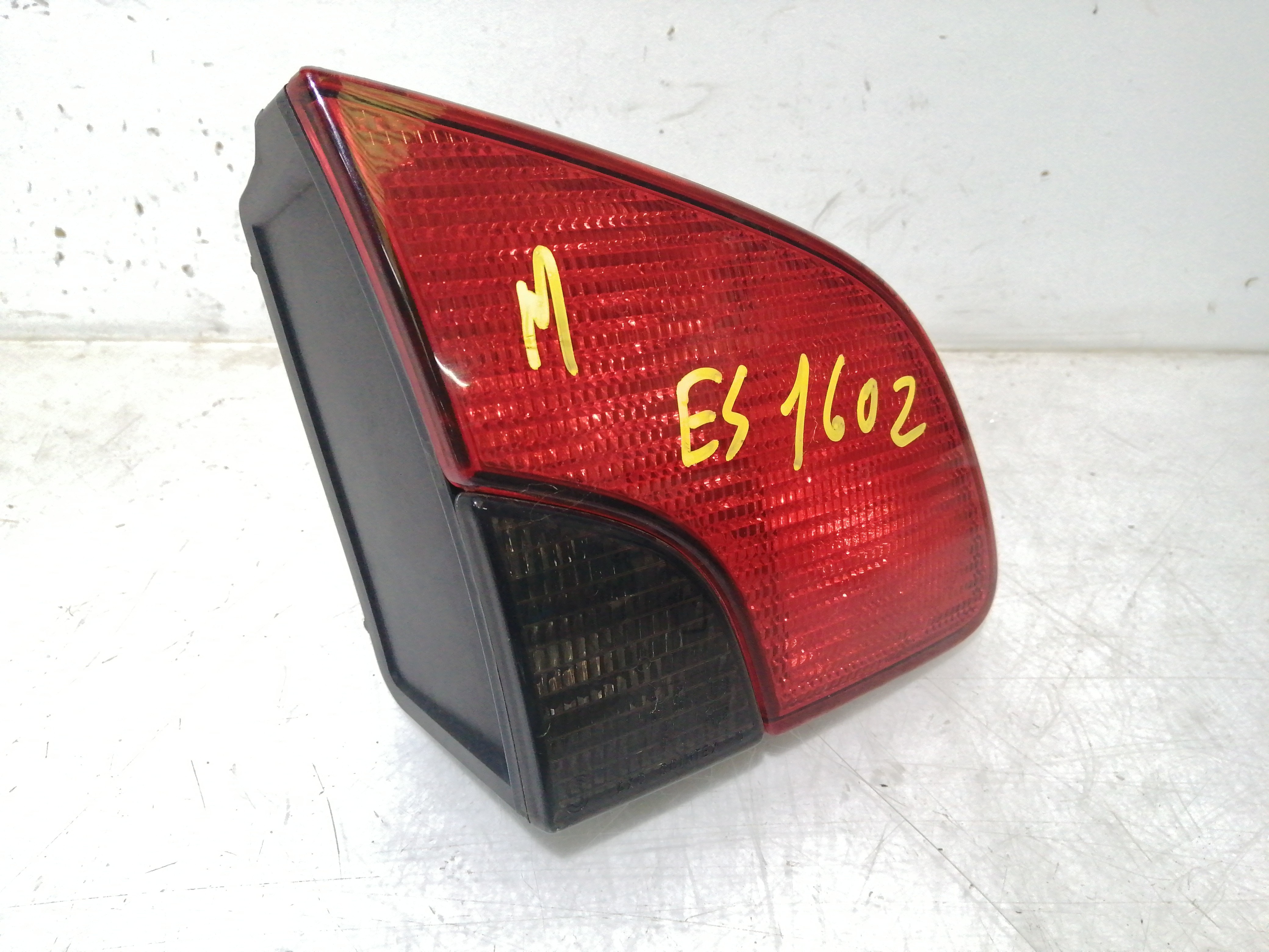 Farolim da Mala Esquerdo PEUGEOT 406 Break (8E/F) | 96 - 04 Imagem-1