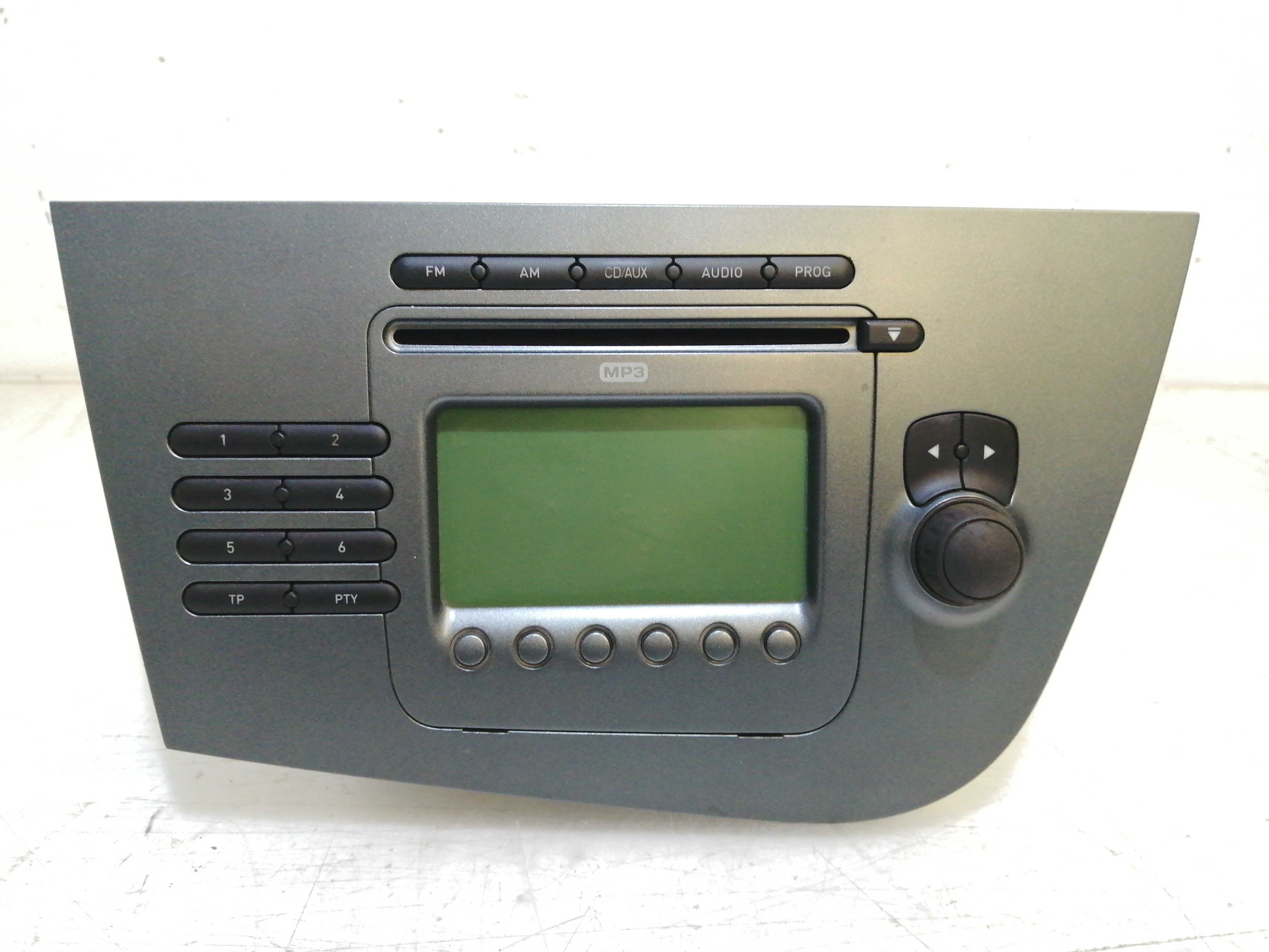 Rádio SEAT LEON (1P1) | 05 - 13