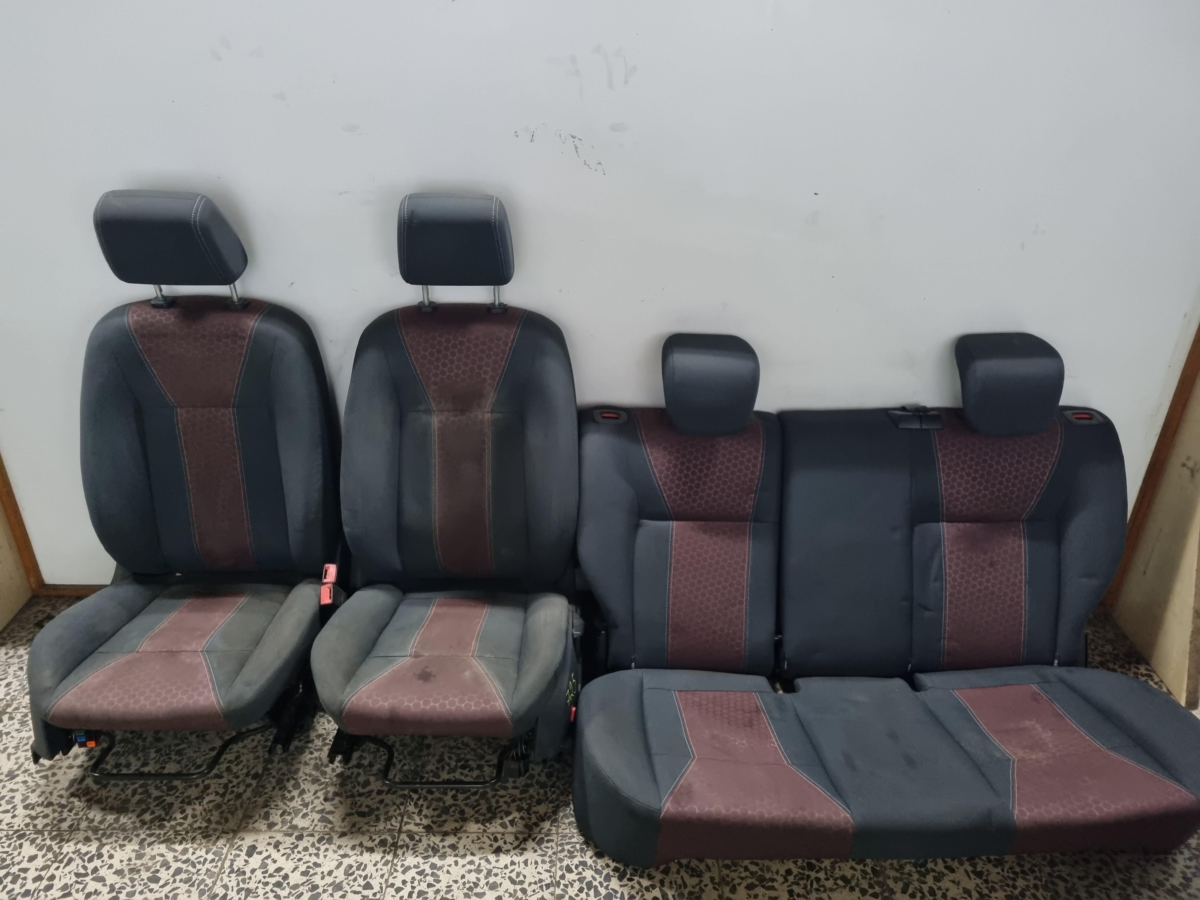 Conjunto de bancos FORD FIESTA VI (CB1, CCN) | 08 -  Imagem-3
