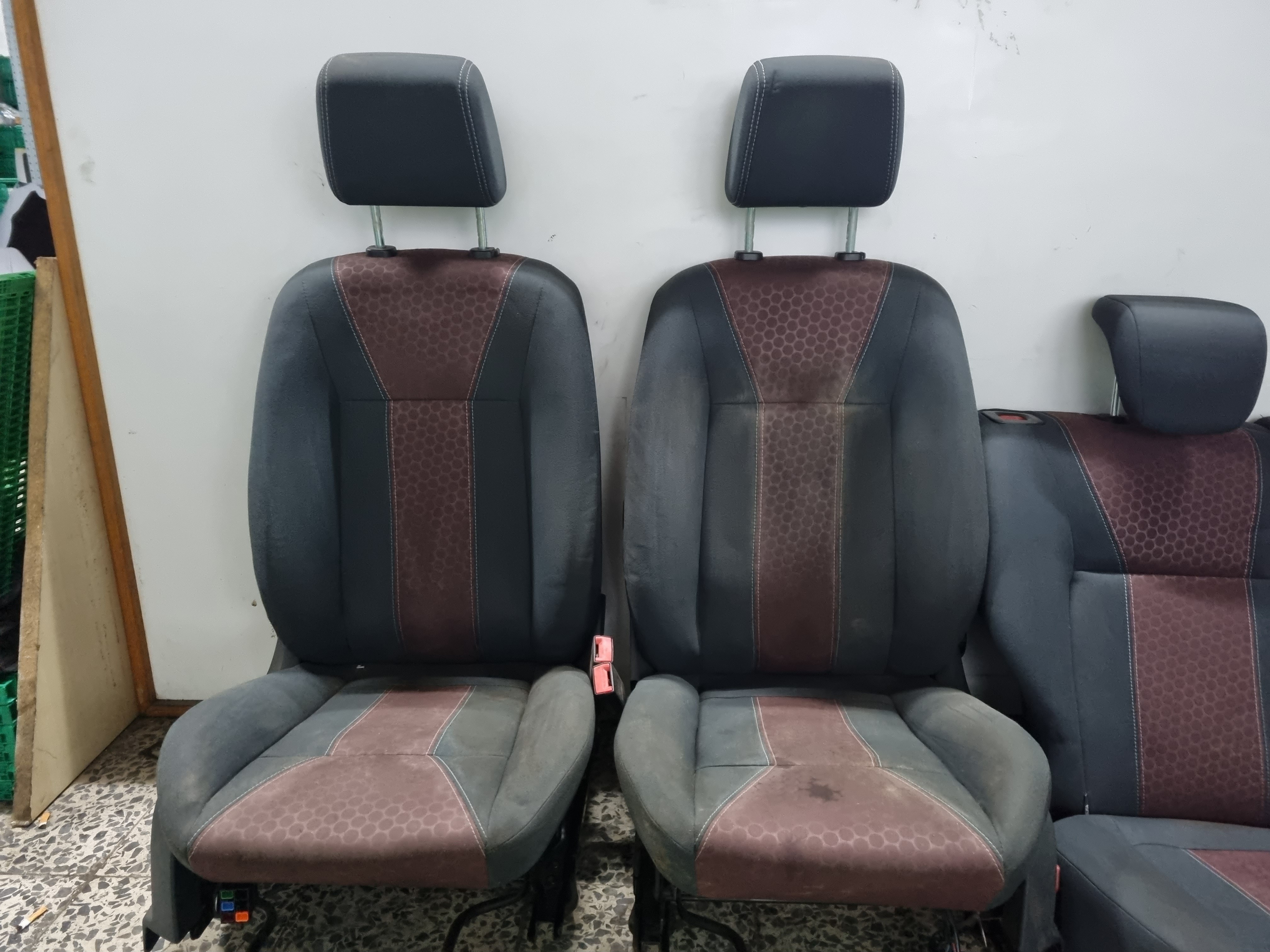 Conjunto de bancos FORD FIESTA VI (CB1, CCN) | 08 -  Imagem-5