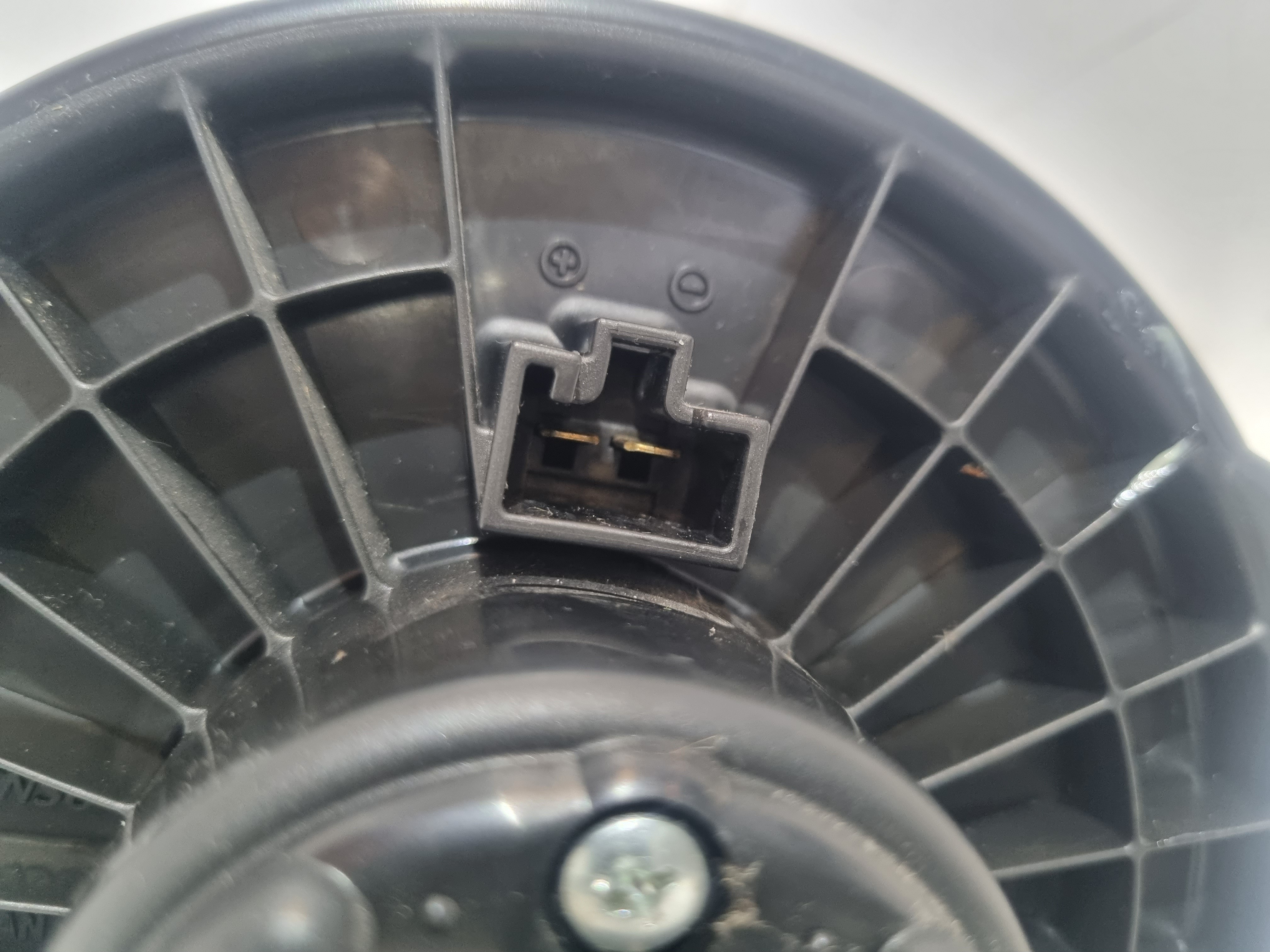 Motor da Climatizaçao / Sofagem MITSUBISHI GRANDIS (NA_W) | 03 - 11 Imagem-3