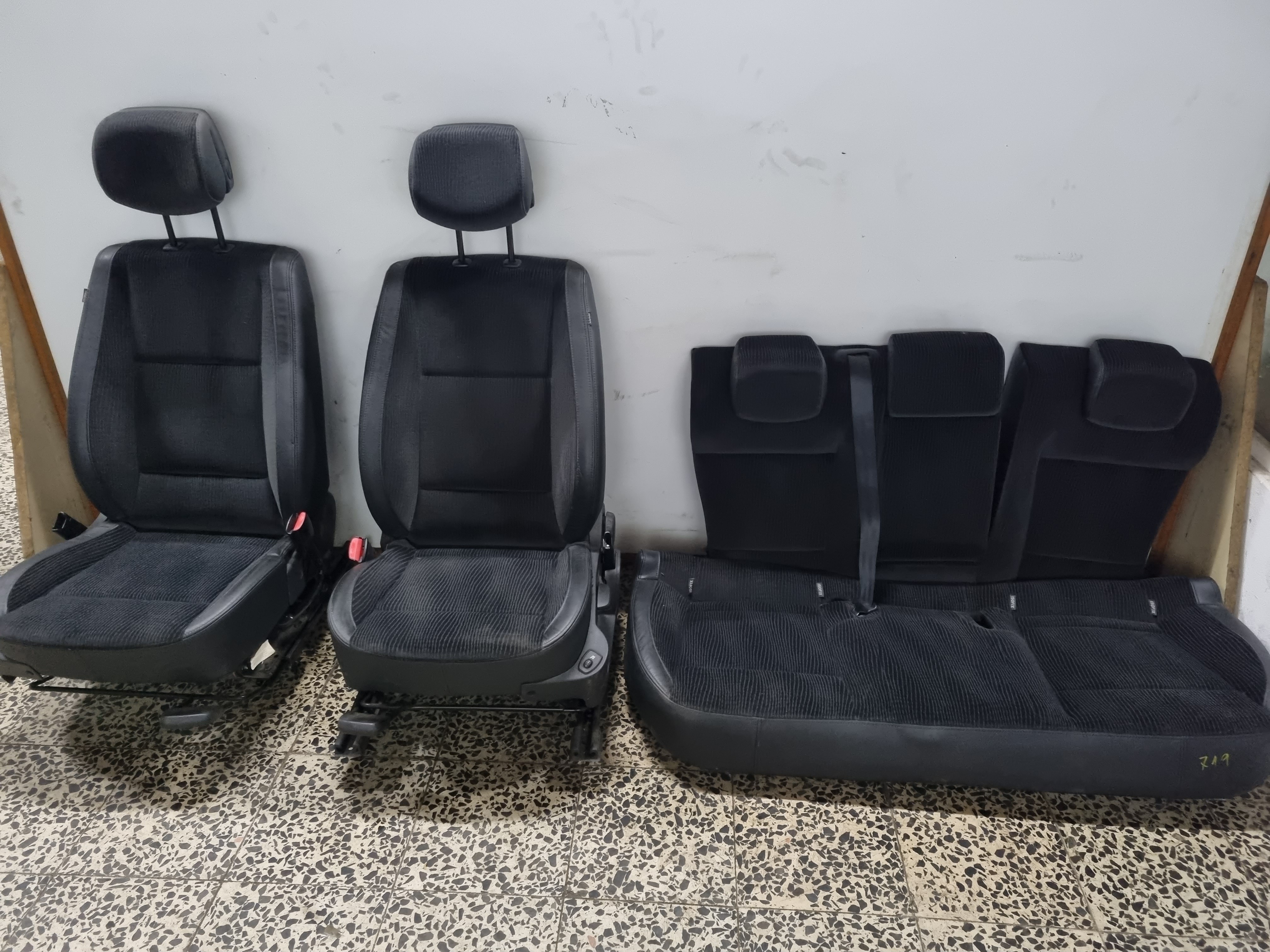 Leader Seat  RENAULT LAGUNA III Sport Tourer (KT0/1) | 07 - 15