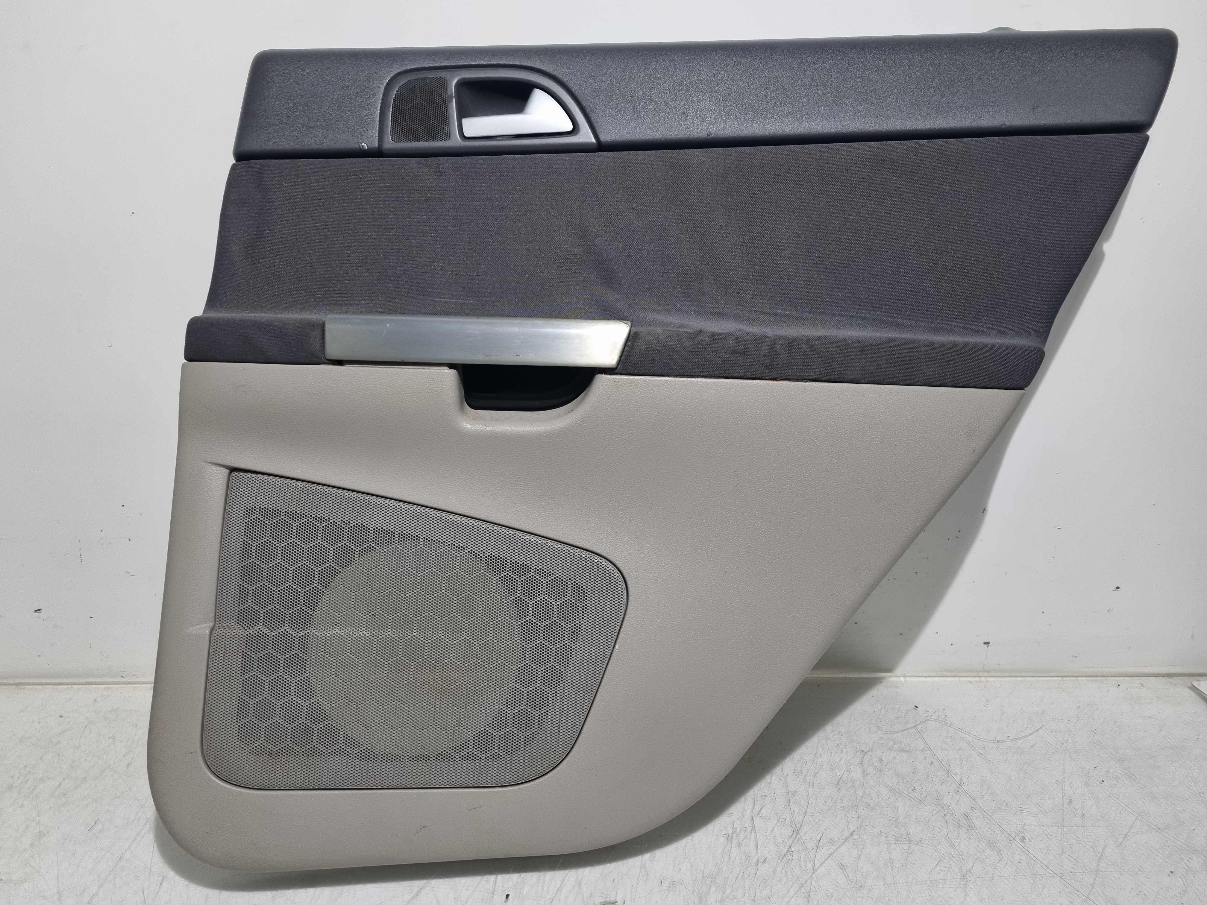 Quartela / forra Porta Tras Direito VOLVO V50 (545) | 03 - 12 Imagem-1