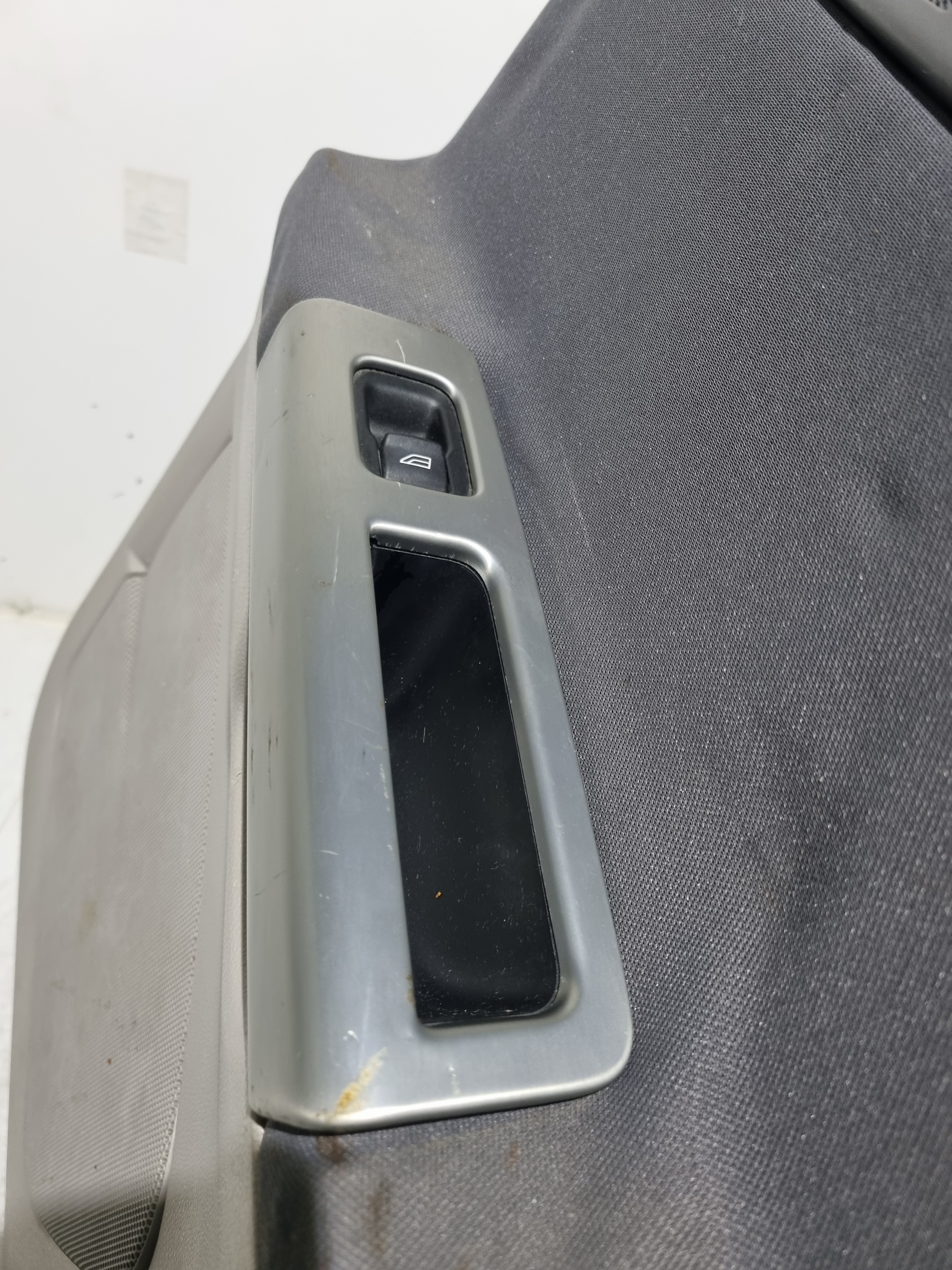 Quartela / forra Porta Tras Direito VOLVO V50 (545) | 03 - 12 Imagem-2