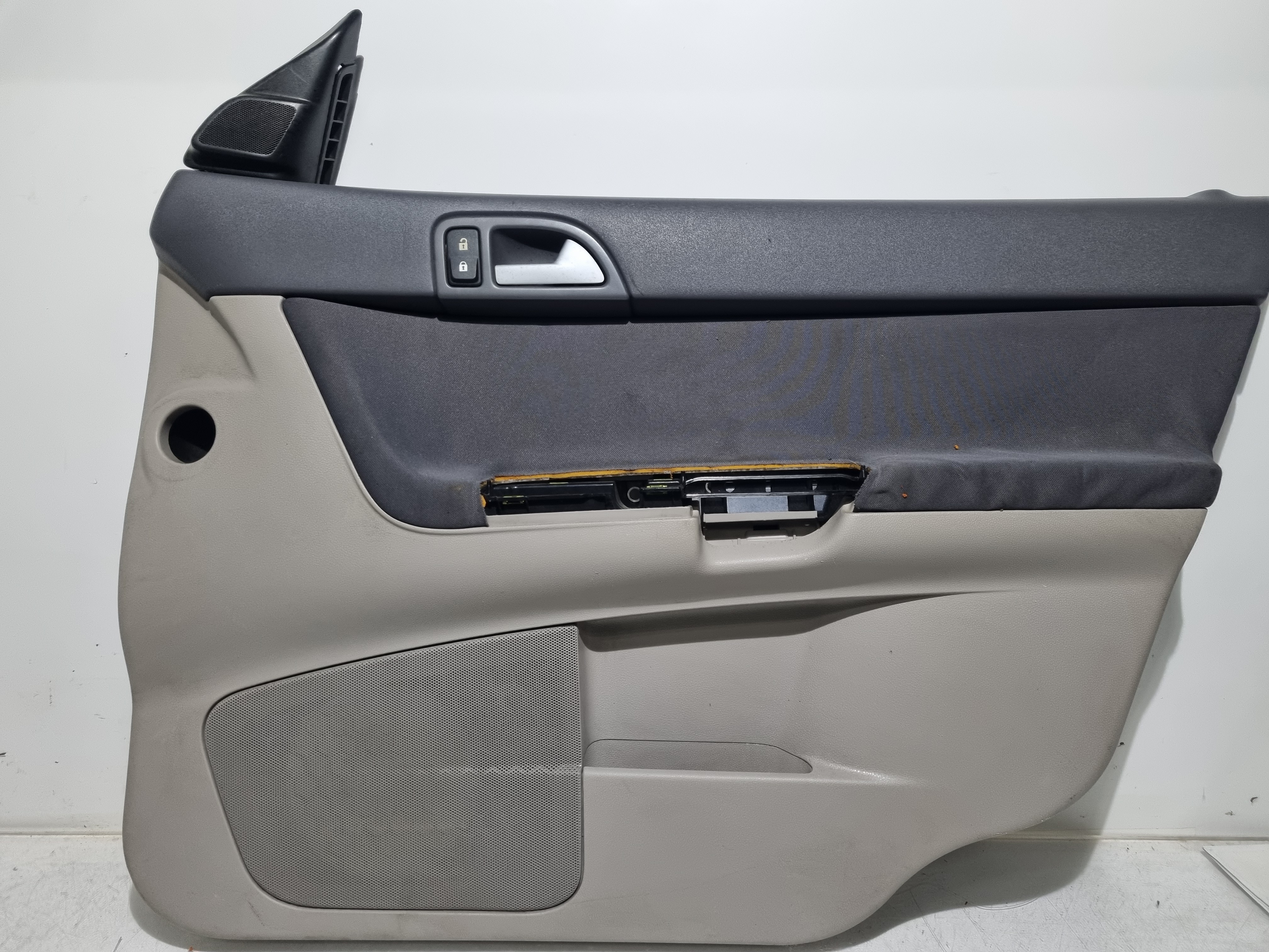 Quartela frente direita VOLVO V50 (545) | 03 - 12