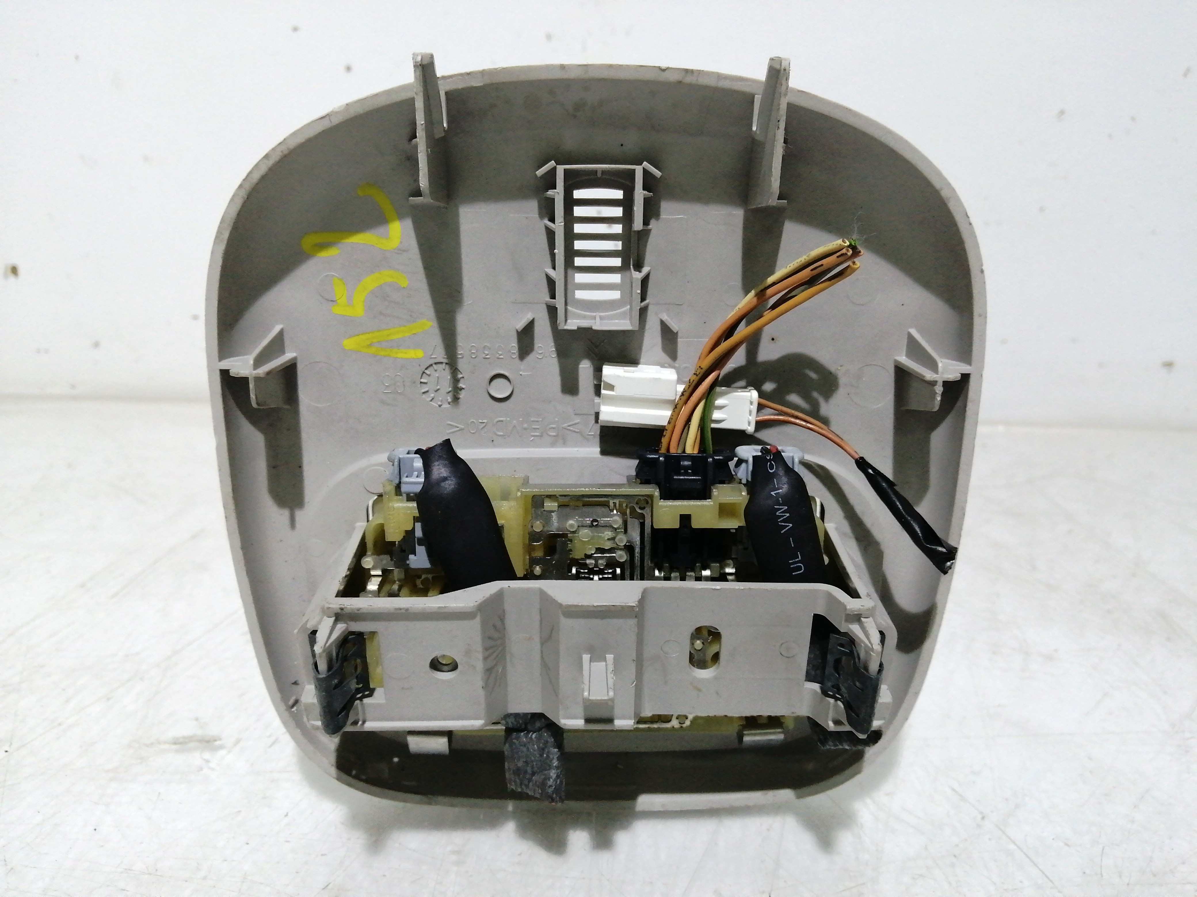 Luz teto frente plafonier PEUGEOT 207 (WA_, WC_) | 06 - 15 Imagem-1