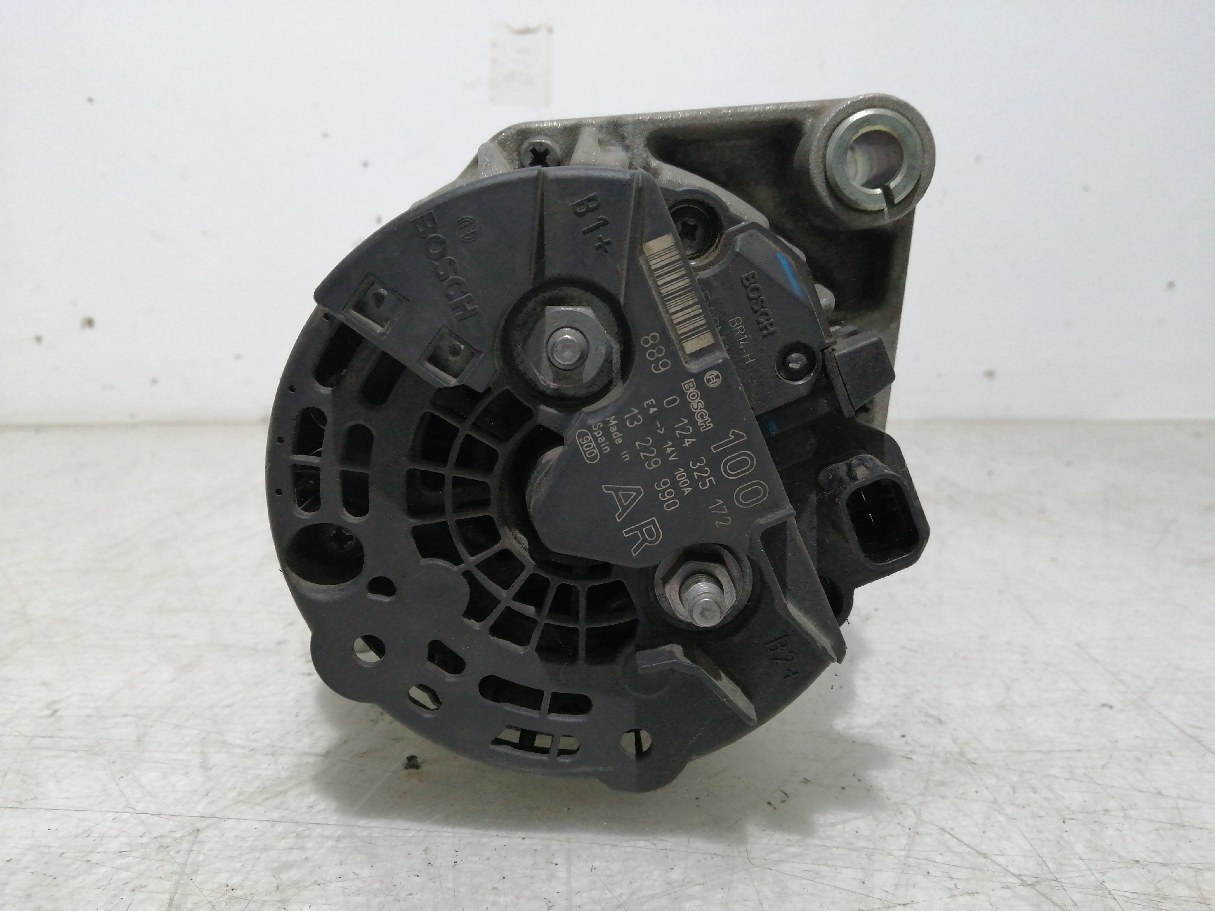 Alternador OPEL ZAFIRA / ZAFIRA FAMILY B (A05) | 05 - 19 Imagem-1