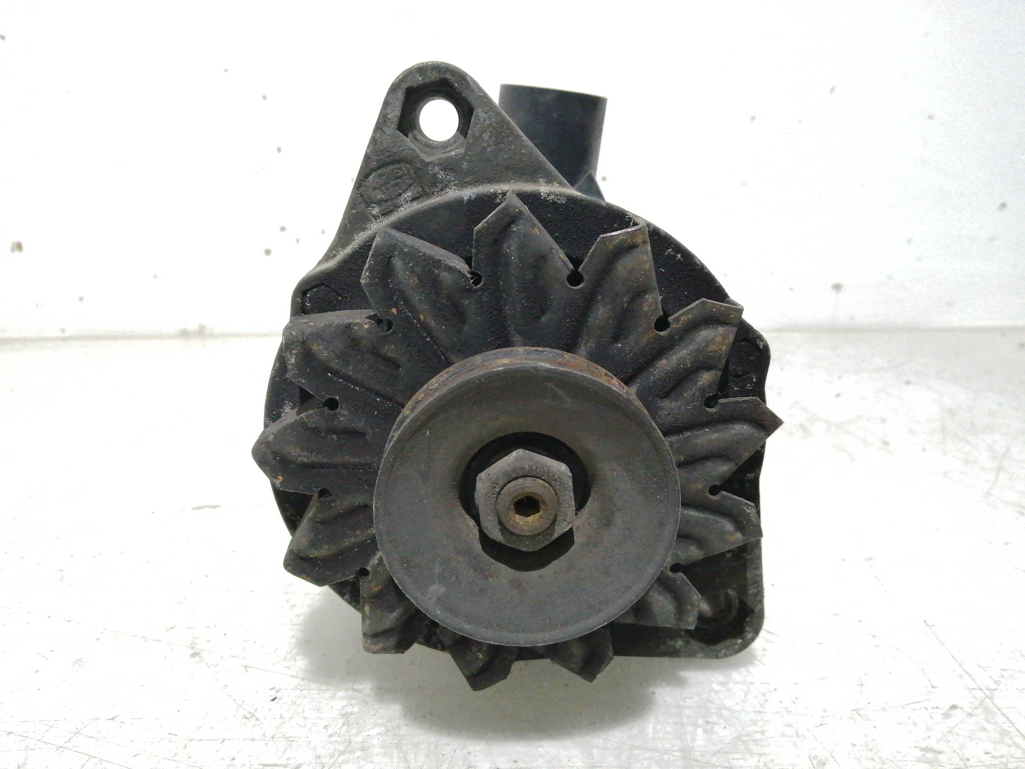 Alternador FIAT UNO (146_) | 83 - 06