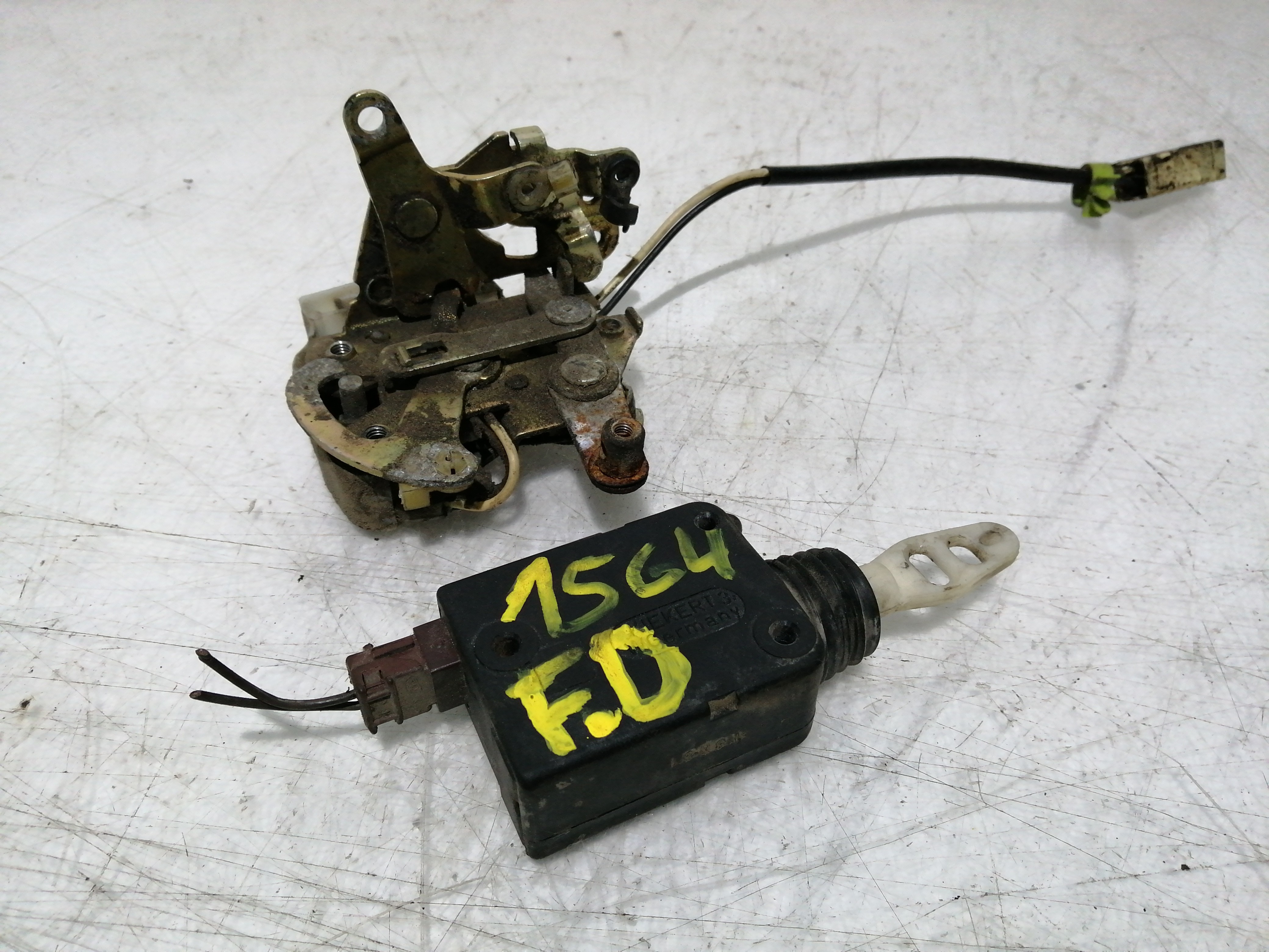 Fecho da Porta Frente Direito CITROEN BX (XB-_) | 82 - 94