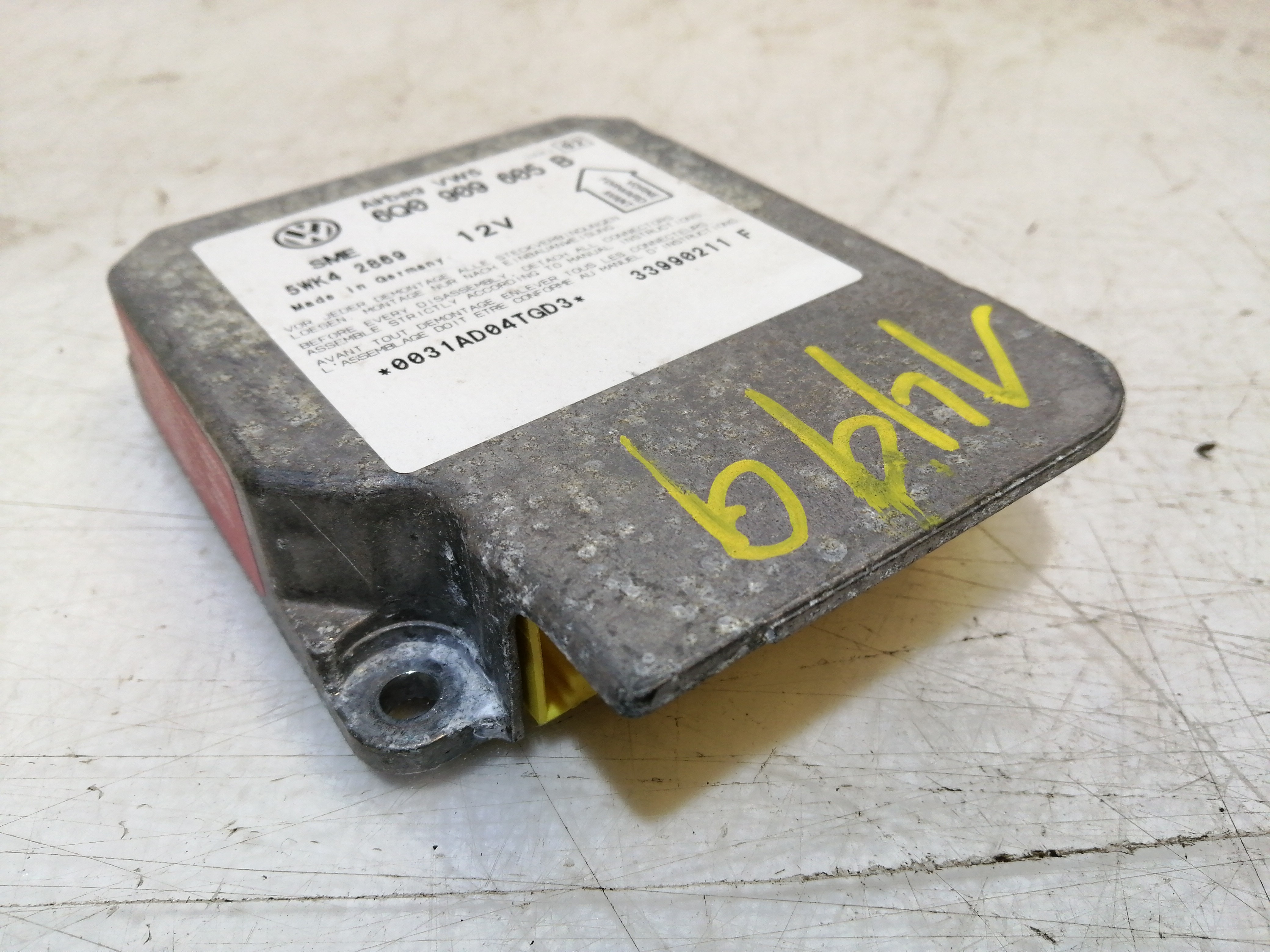 Centralina des coussins gonflables VOLKSWAGEN PASSAT Variant (3B5) | 97 - 01