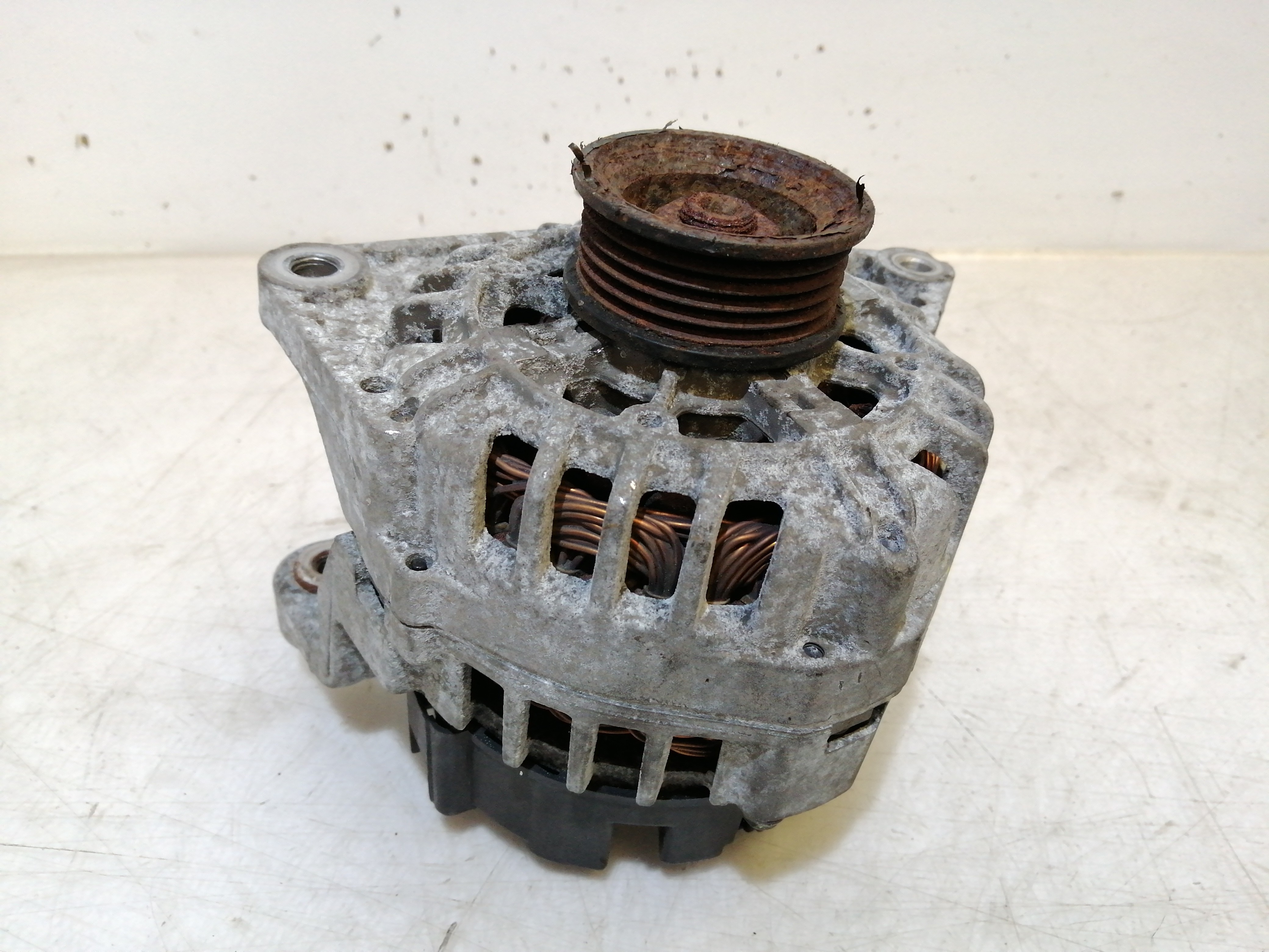 Alternador VOLKSWAGEN PASSAT Variant (3B5) | 97 - 01