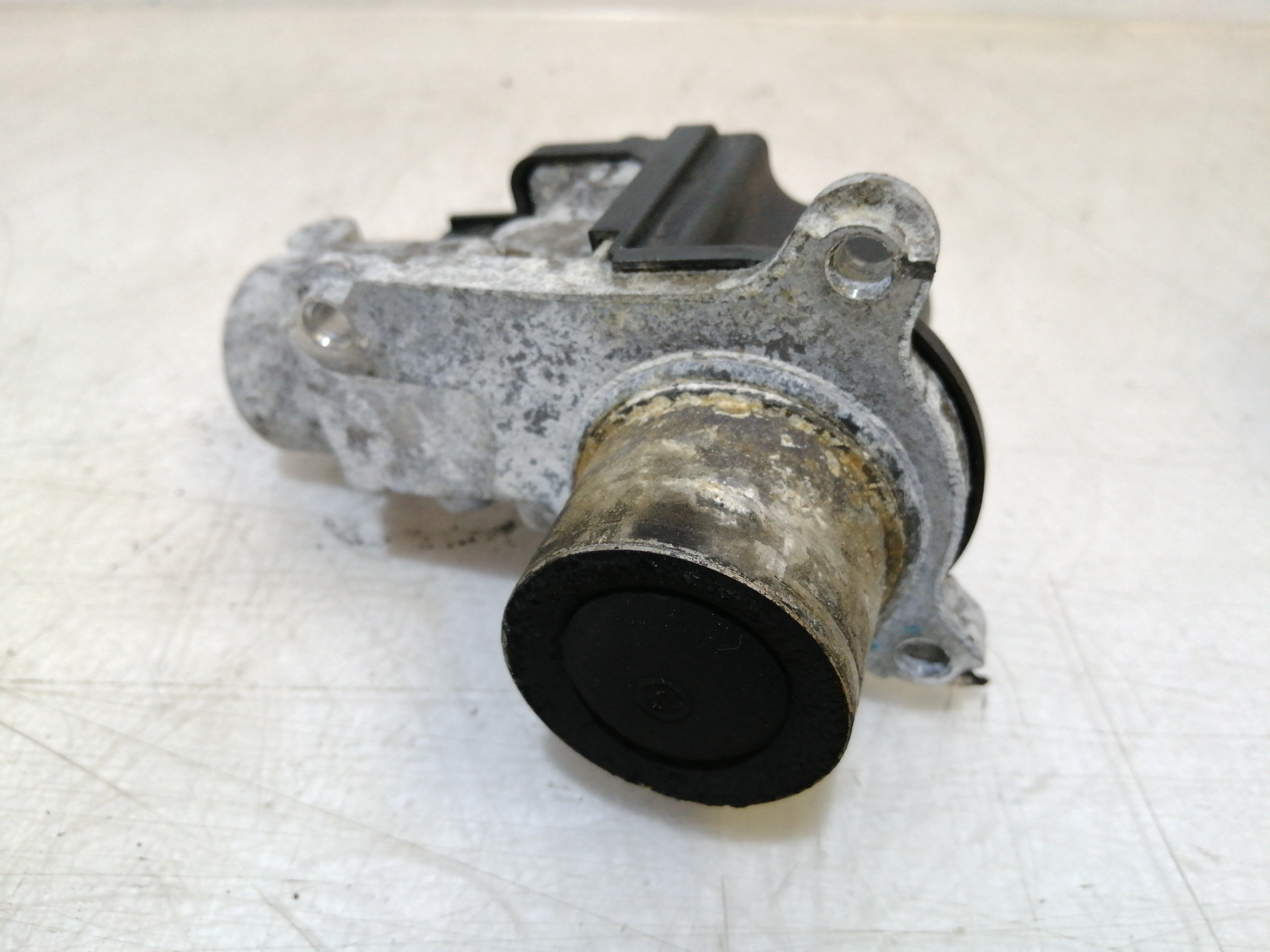 EGR Válvula VOLKSWAGEN CADDY II Combi (9K9B) | 95 - 04 Imagem-2