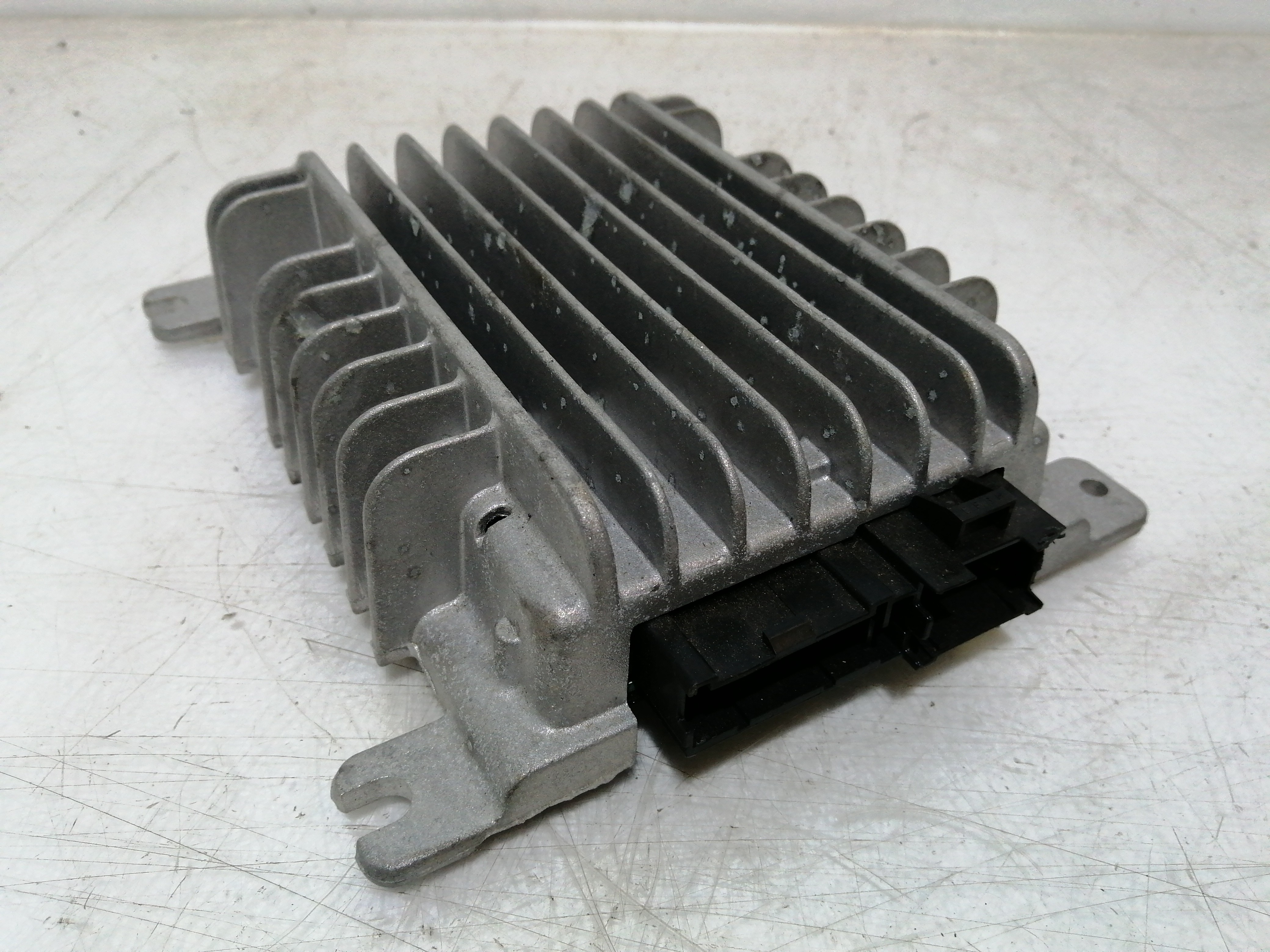 Amplificador de antena MAZDA RX-8 (SE, FE) | 03 - 12