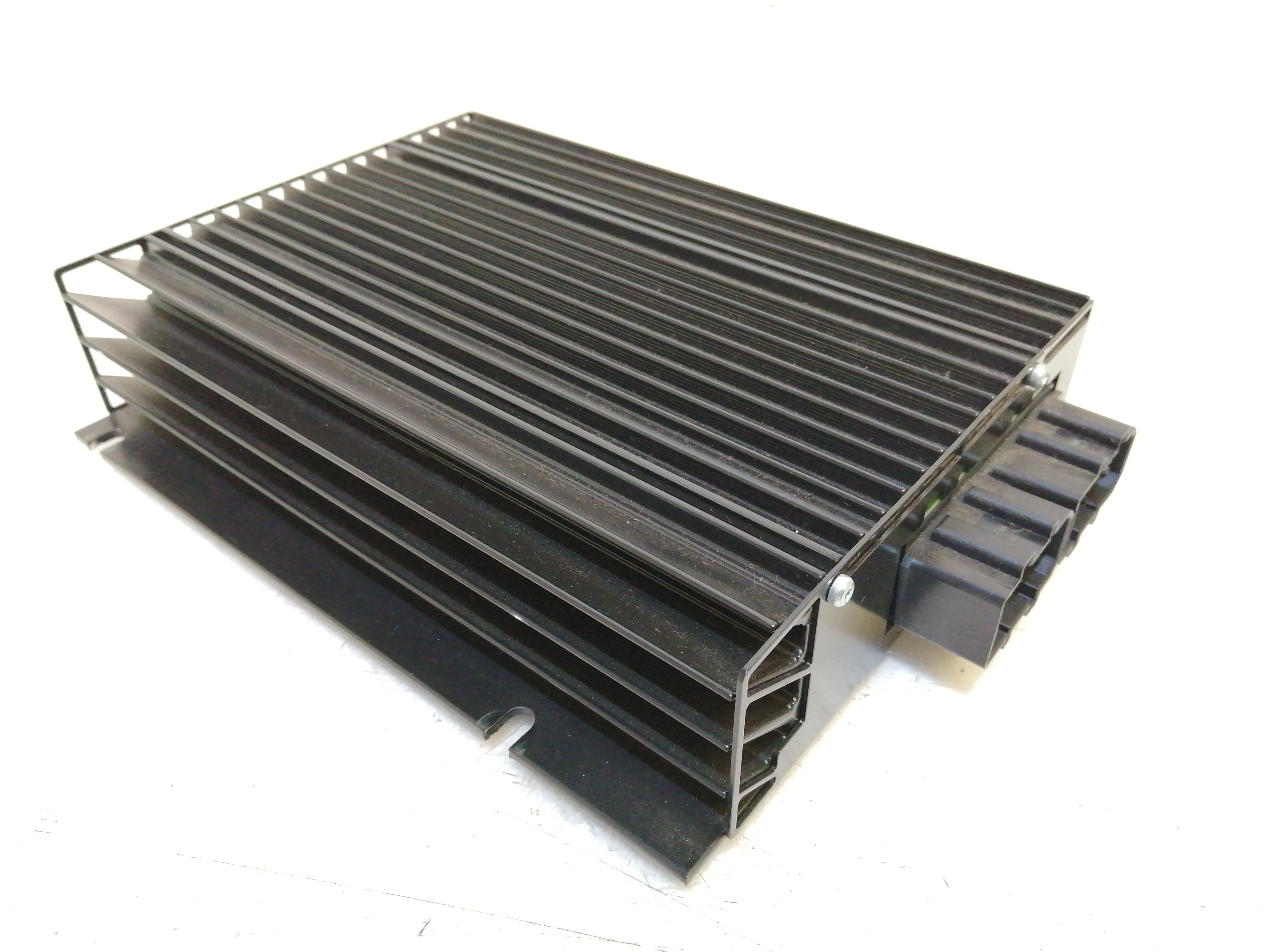 Amplificador de antena SKODA OCTAVIA II Combi (1Z5) | 04 - 13