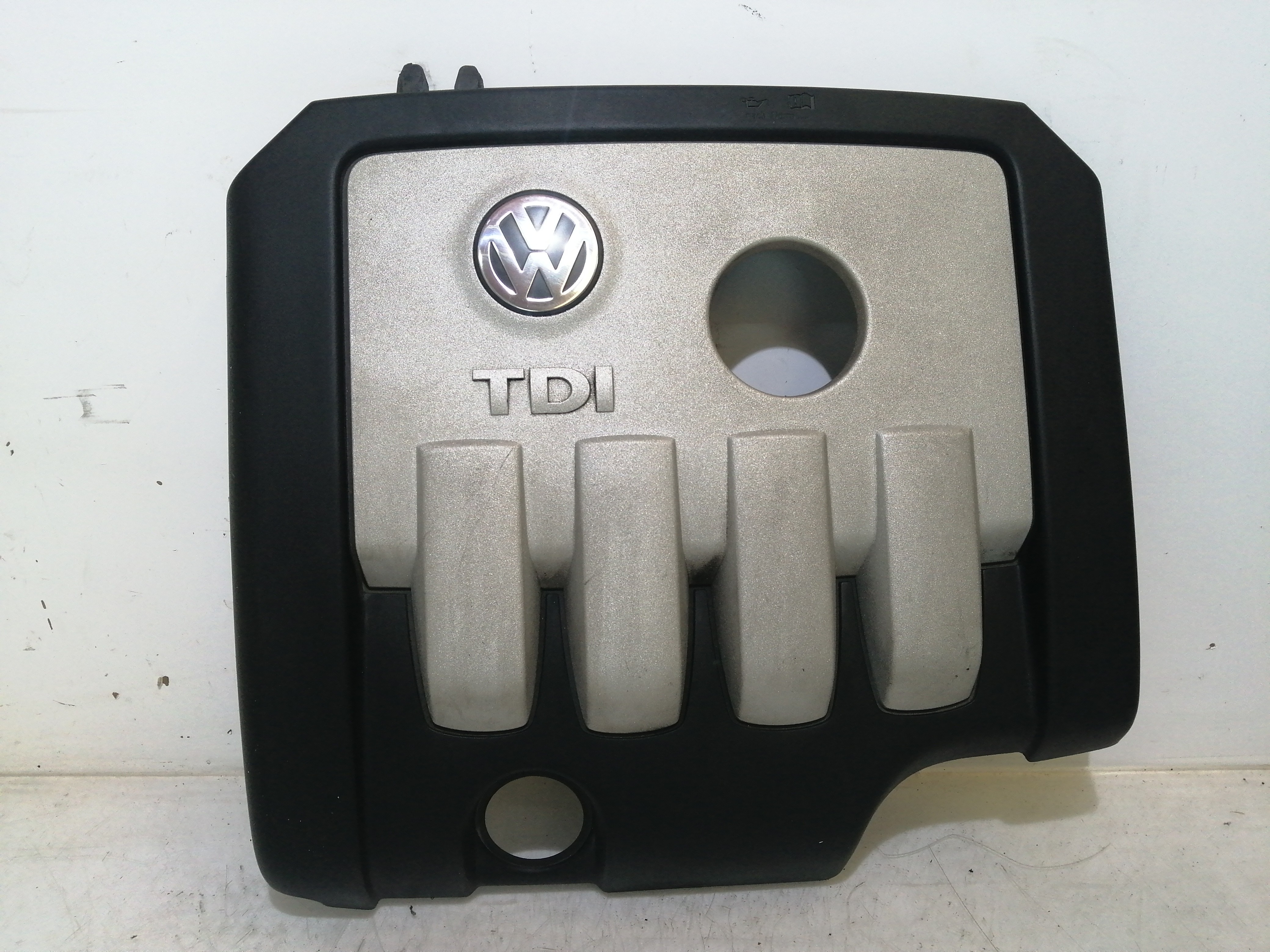 Tampa do Motor VOLKSWAGEN PASSAT Variant (3C5) | 05 - 11