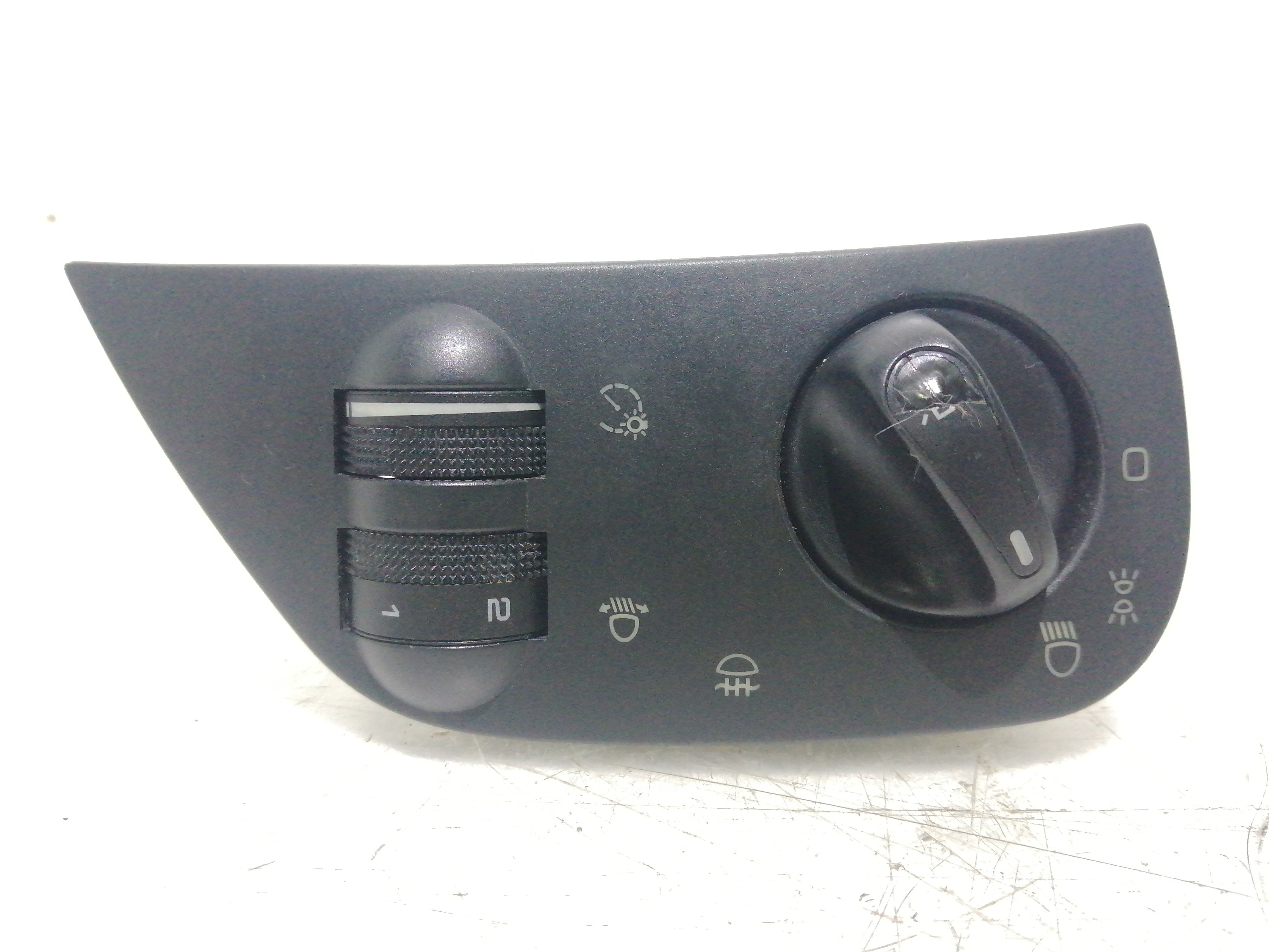 Interruptor de Luzes SEAT IBIZA II (6K1) | 93 - 02