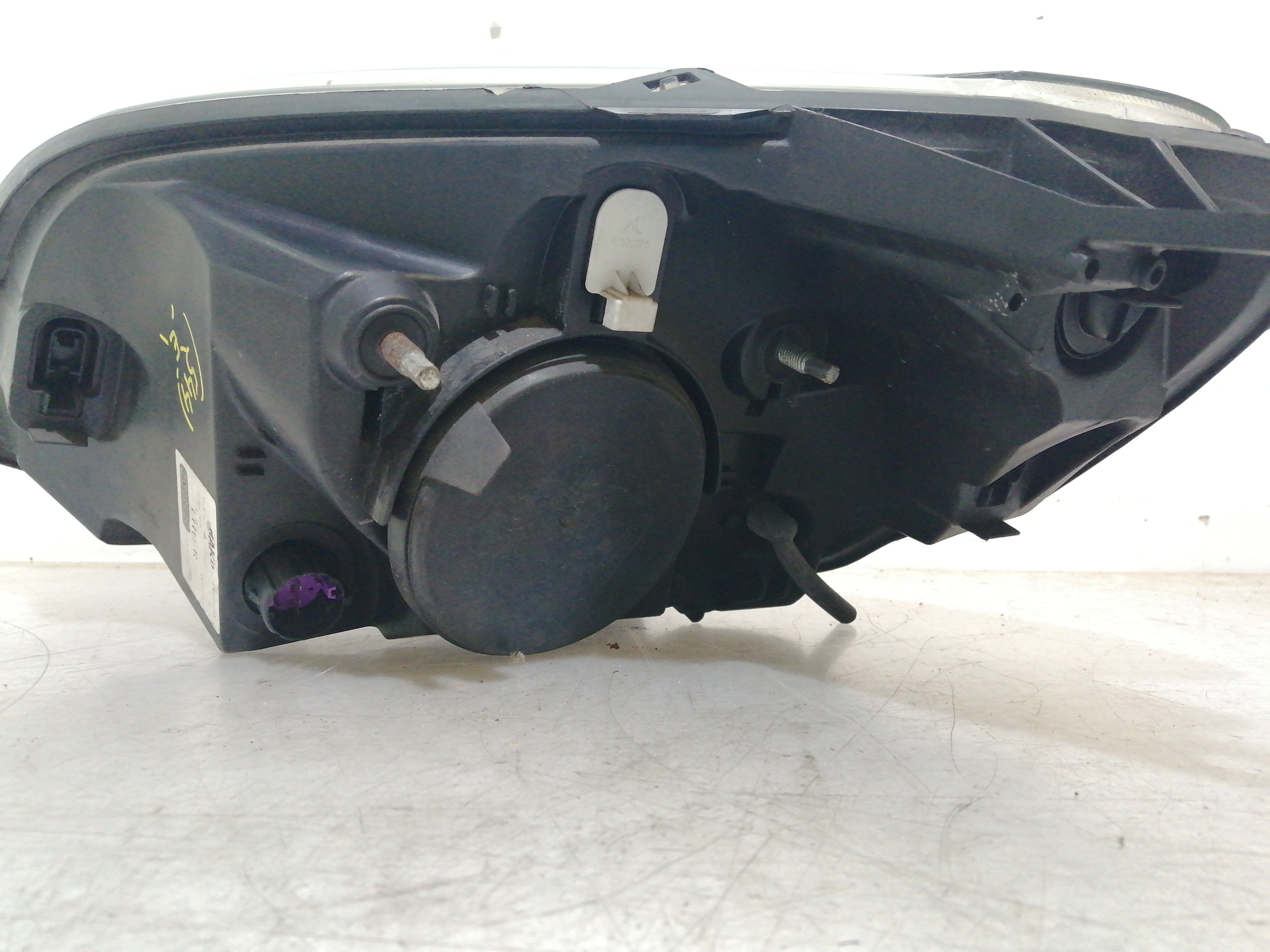 Faro Izq FIAT QUBO (225_) | 08 -  Imagem-3
