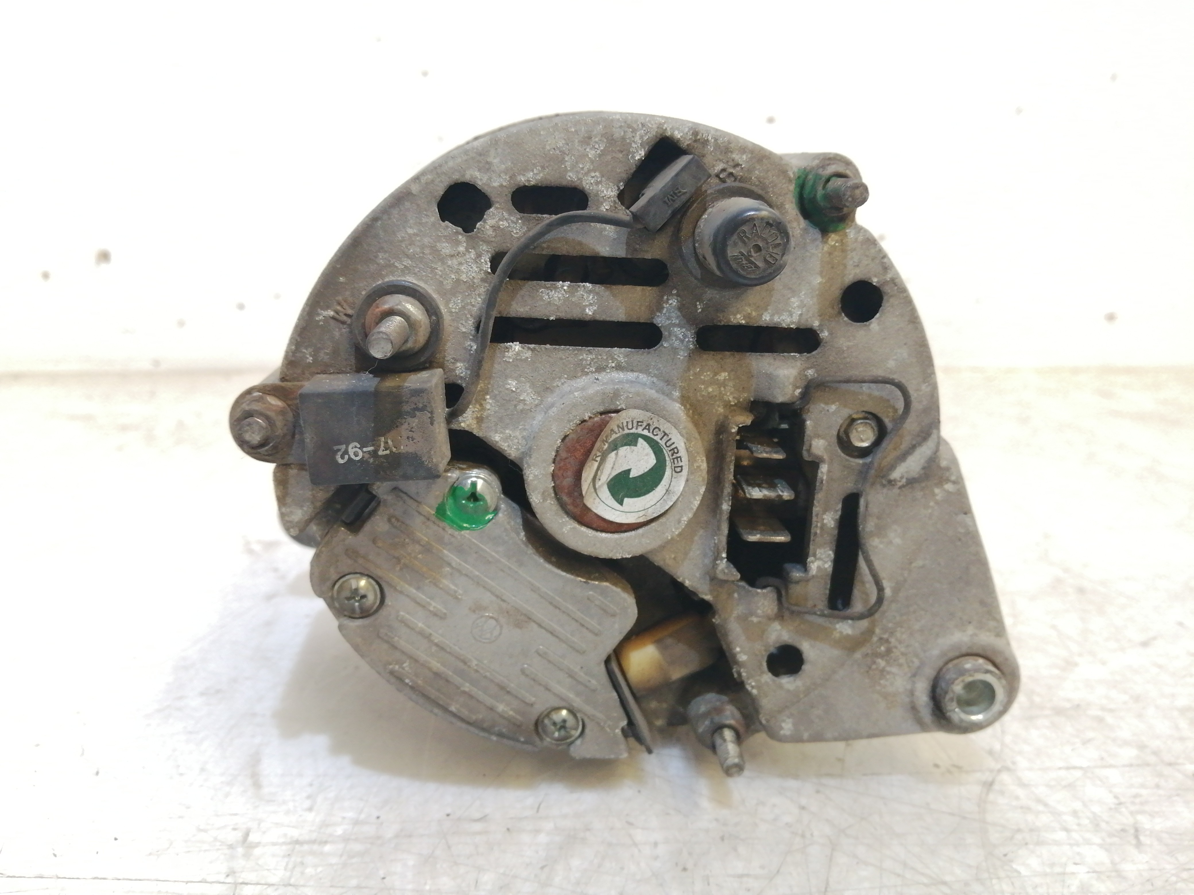 Alternador FORD FIESTA Caixa (FVD) | 83 - 95 Imagem-2