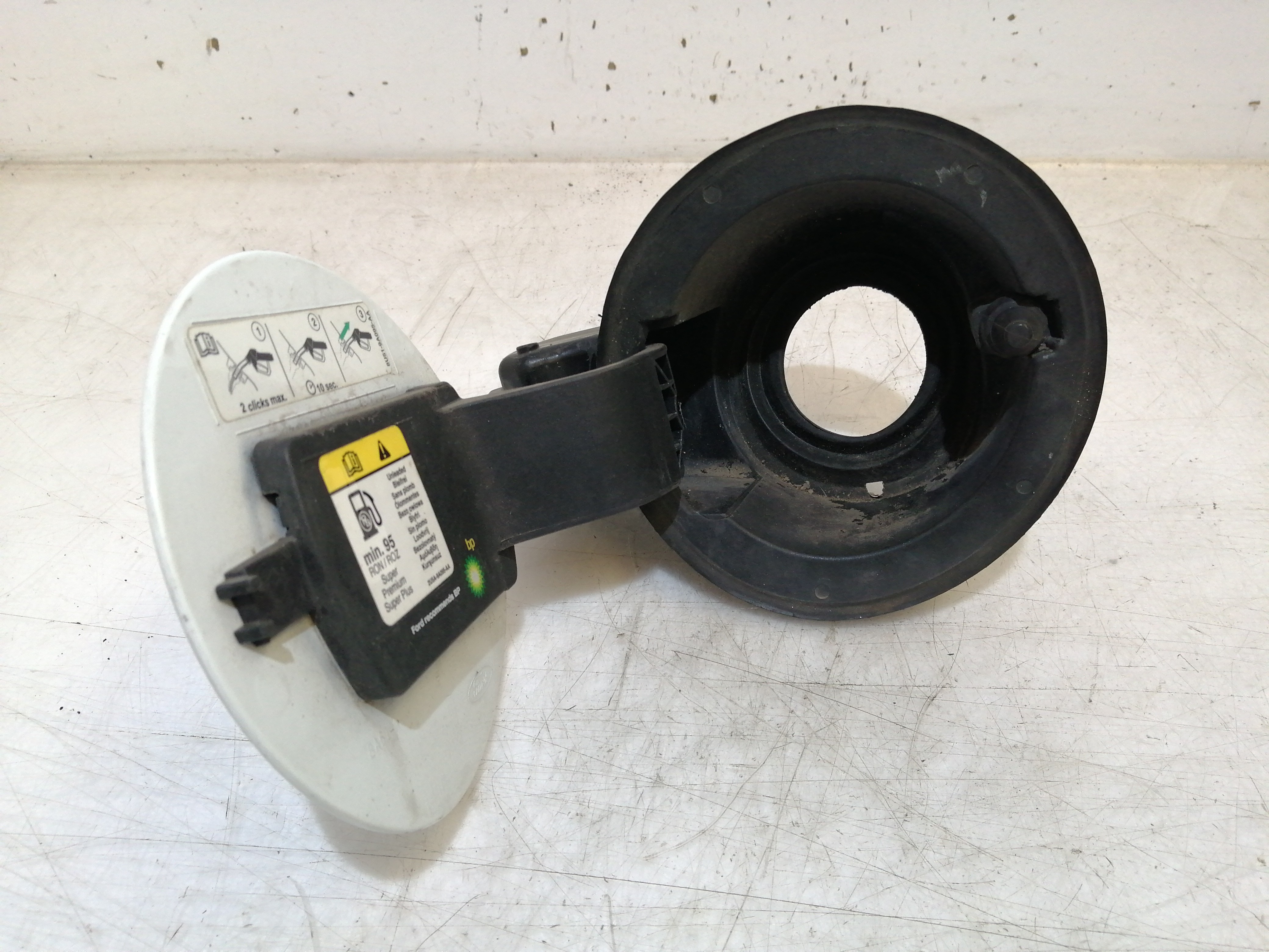 Tampa/Porta Combustivel FORD FIESTA VI (CB1, CCN) | 08 -  Imagem-2