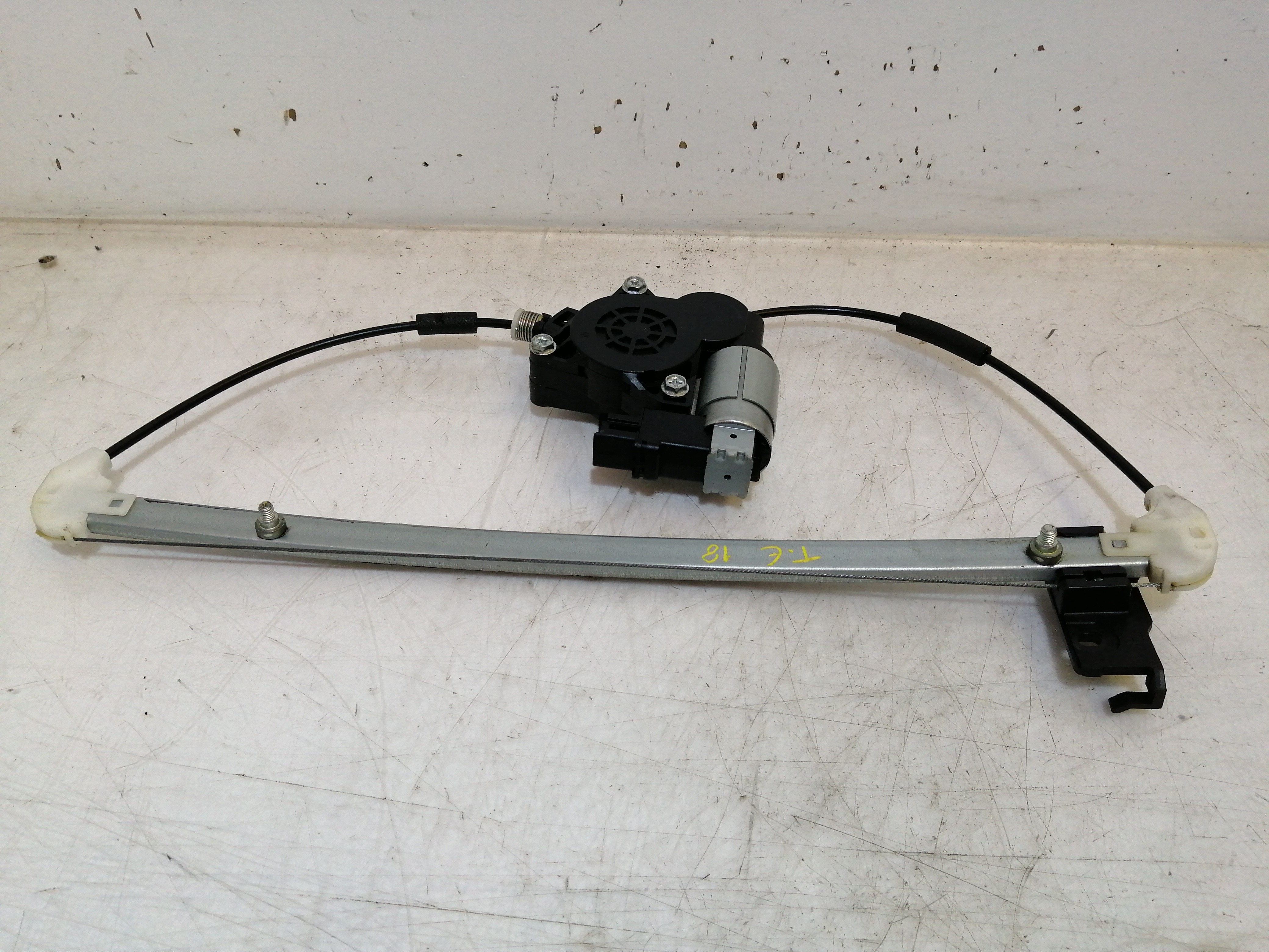 Elevador Trás Esquerdo Elétrico MAZDA 3 (BK) | 03 - 09