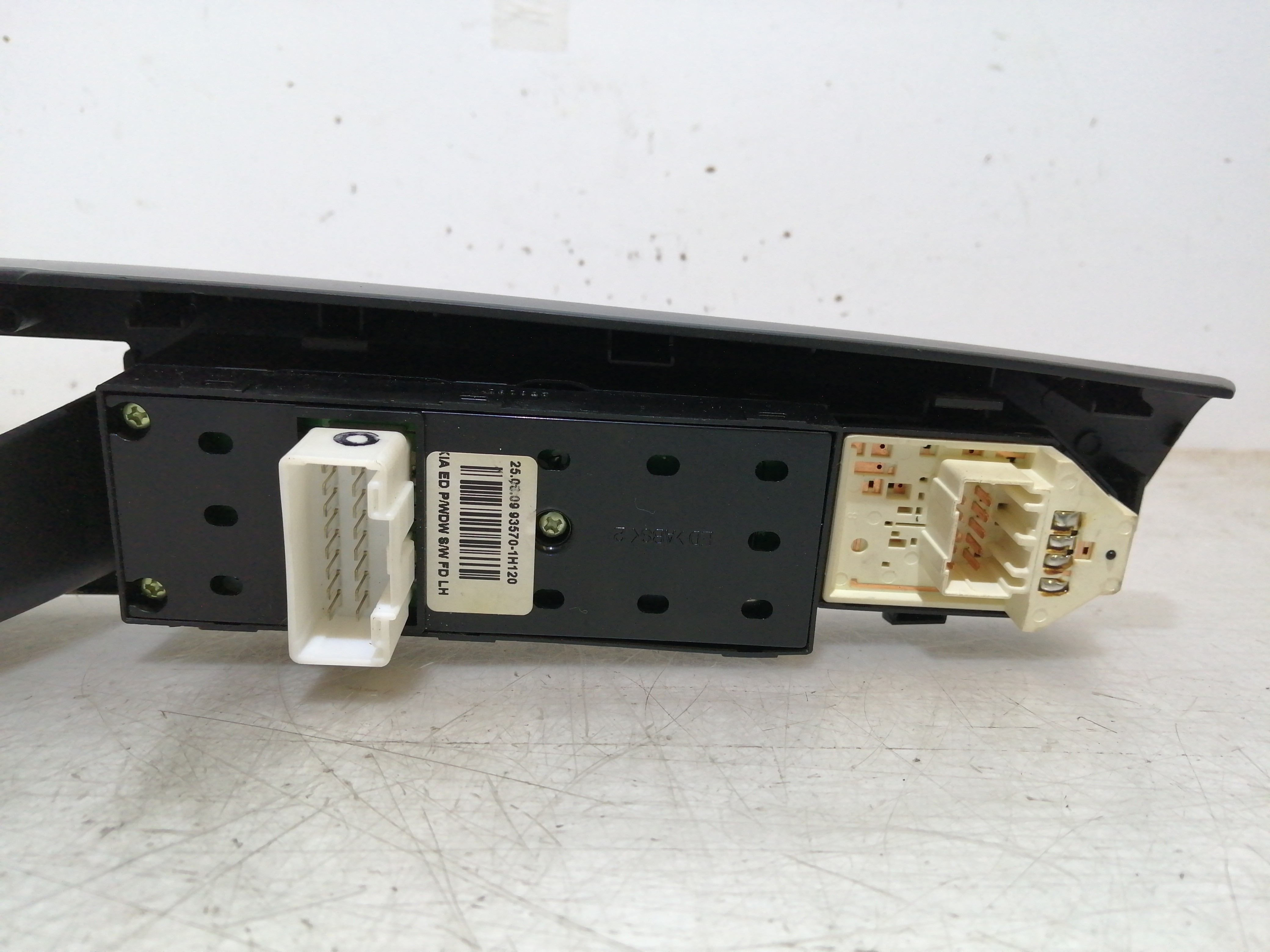 Interruptor Vidros Frente Esquerdo KIA CEED SW (ED) | 07 - 12 Imagem-3