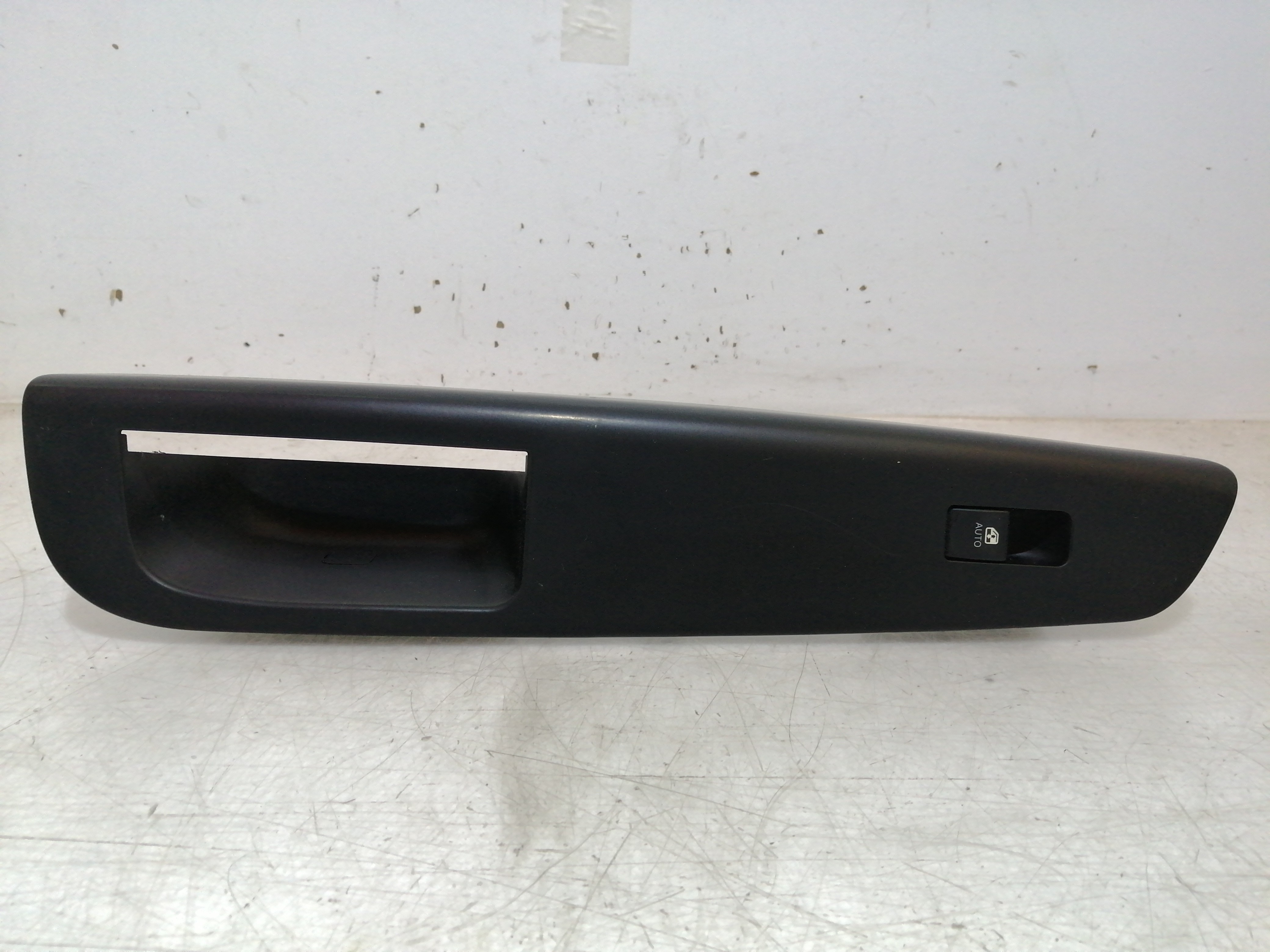 Interruptor Vidro Porta Frente Direito Passageiro KIA CEED SW (ED) | 07 - 12