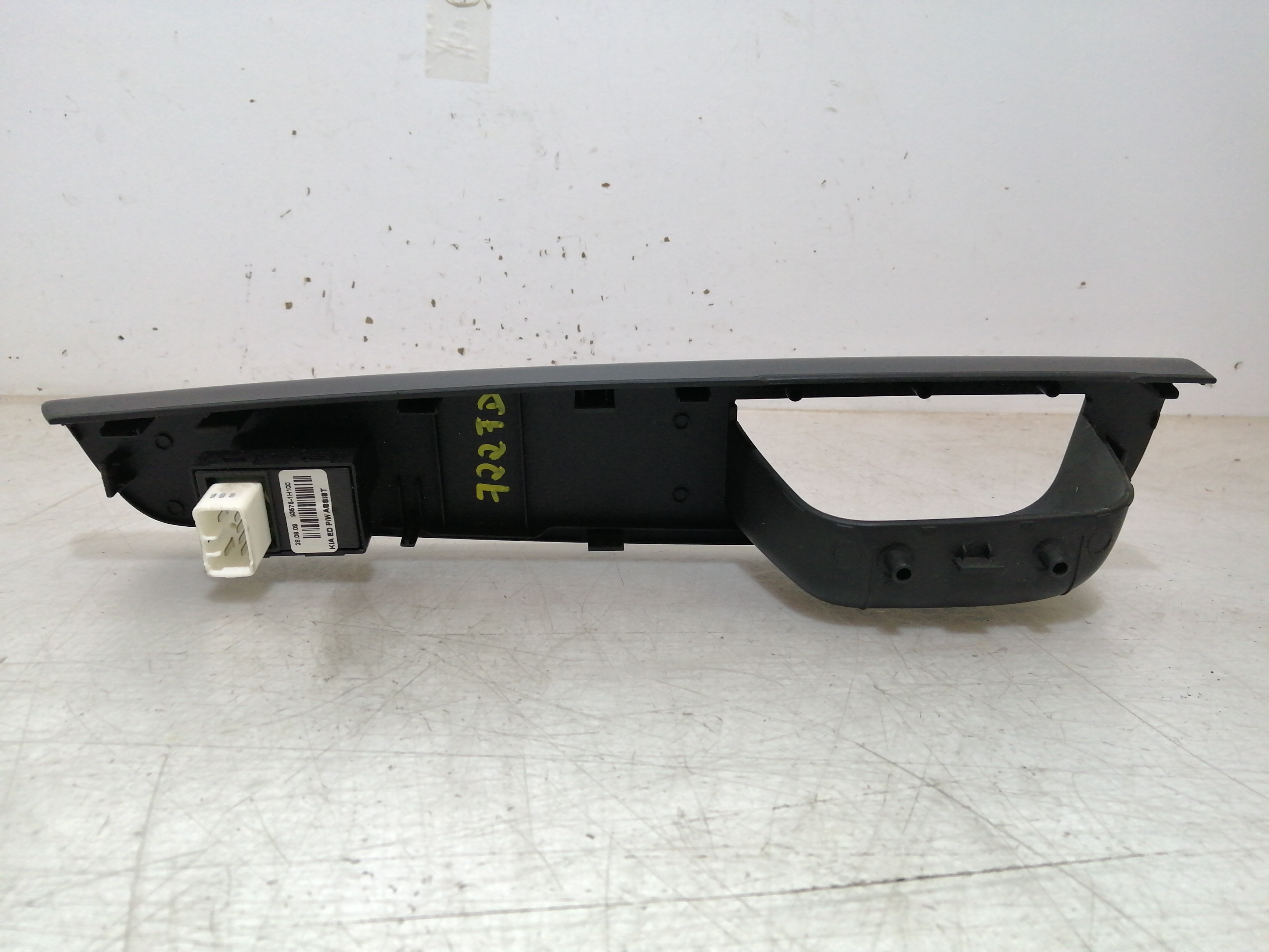 Interruptor Vidro Porta Frente Direito Passageiro KIA CEED SW (ED) | 07 - 12 Imagem-2
