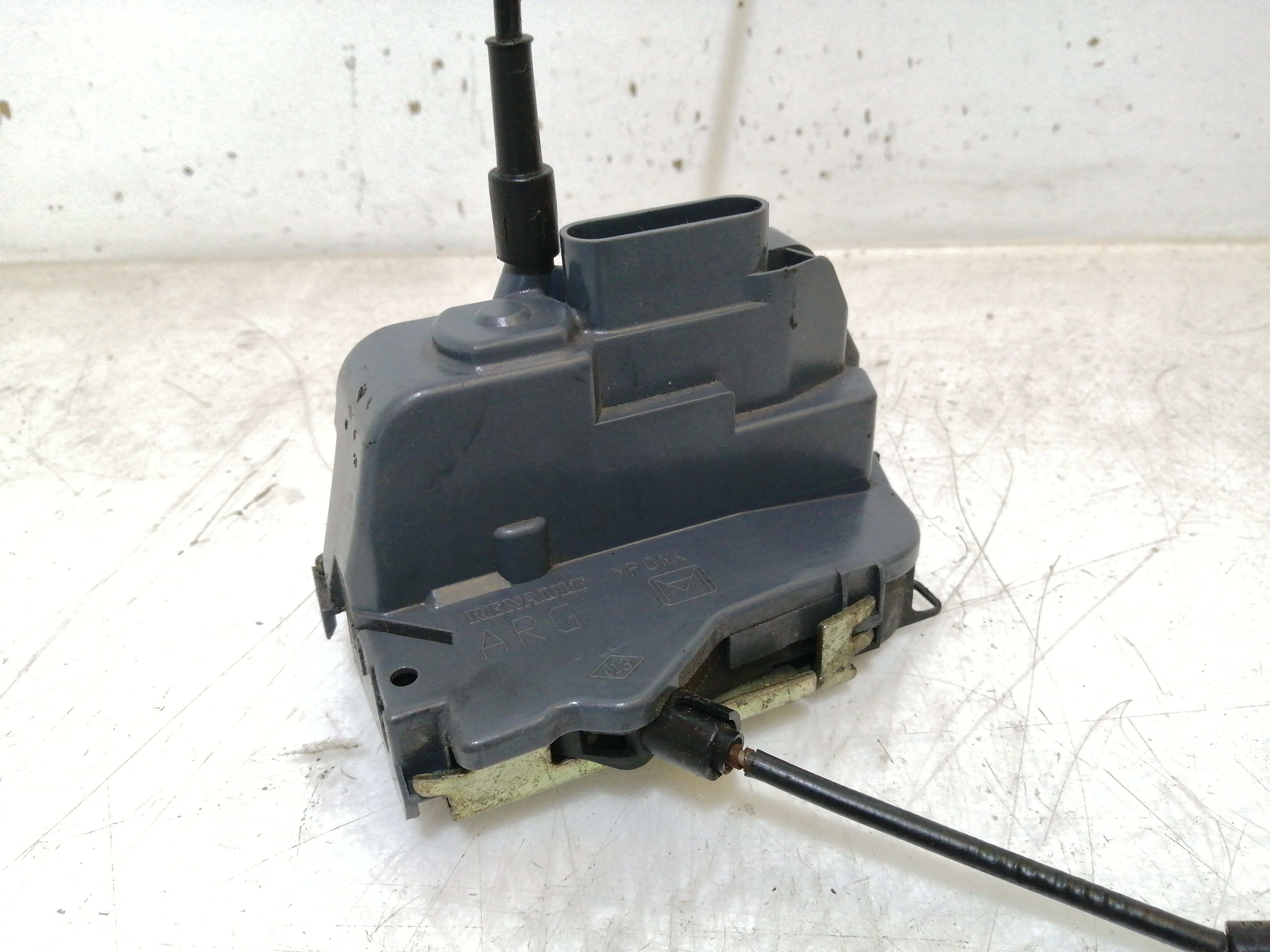 Fecho da Porta Trás Esquerdo RENAULT LAGUNA II (BG0/1_) | 01 - 07