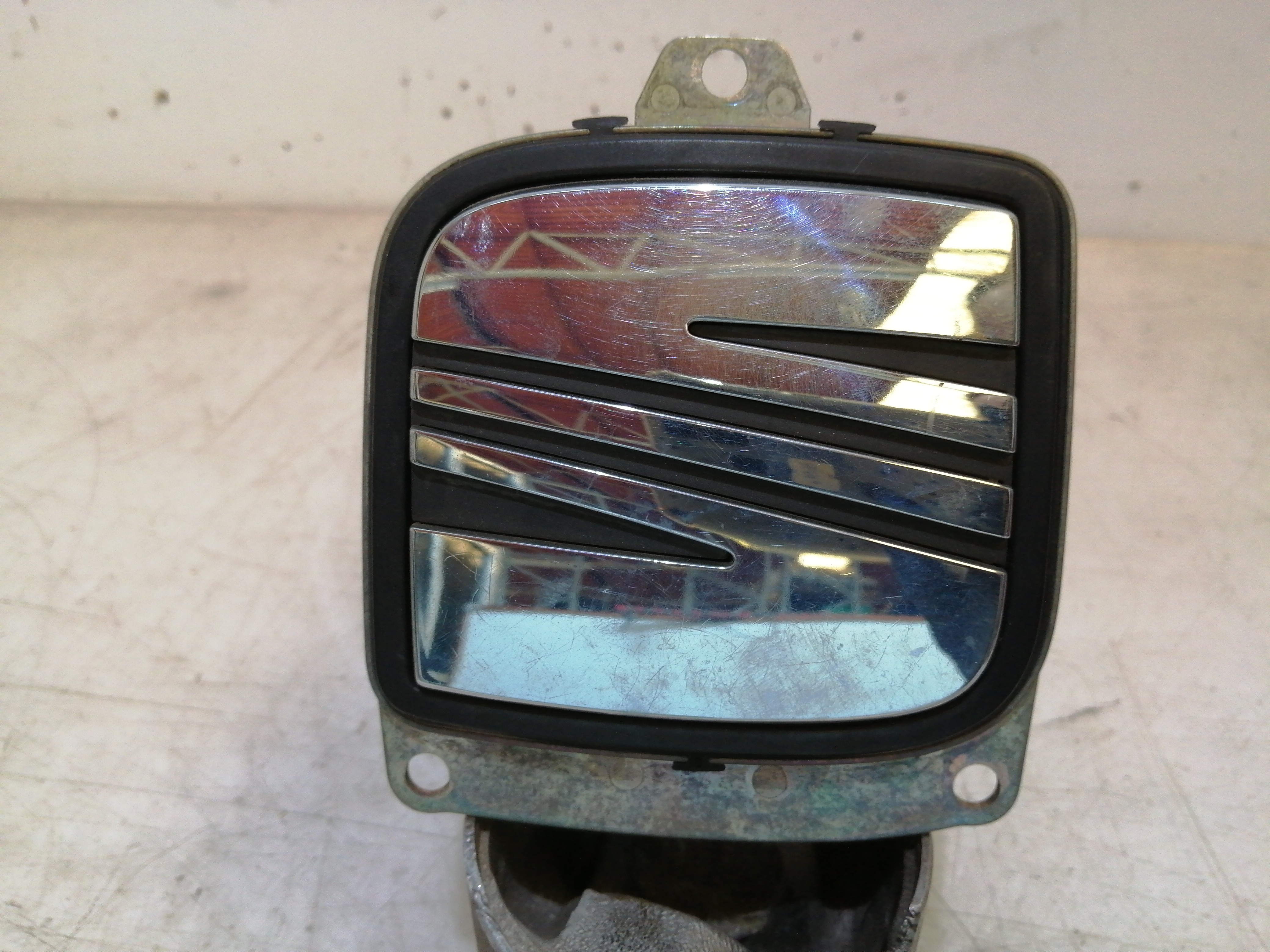 Puxador da Mala SEAT IBIZA III (6L1) | 02 - 09