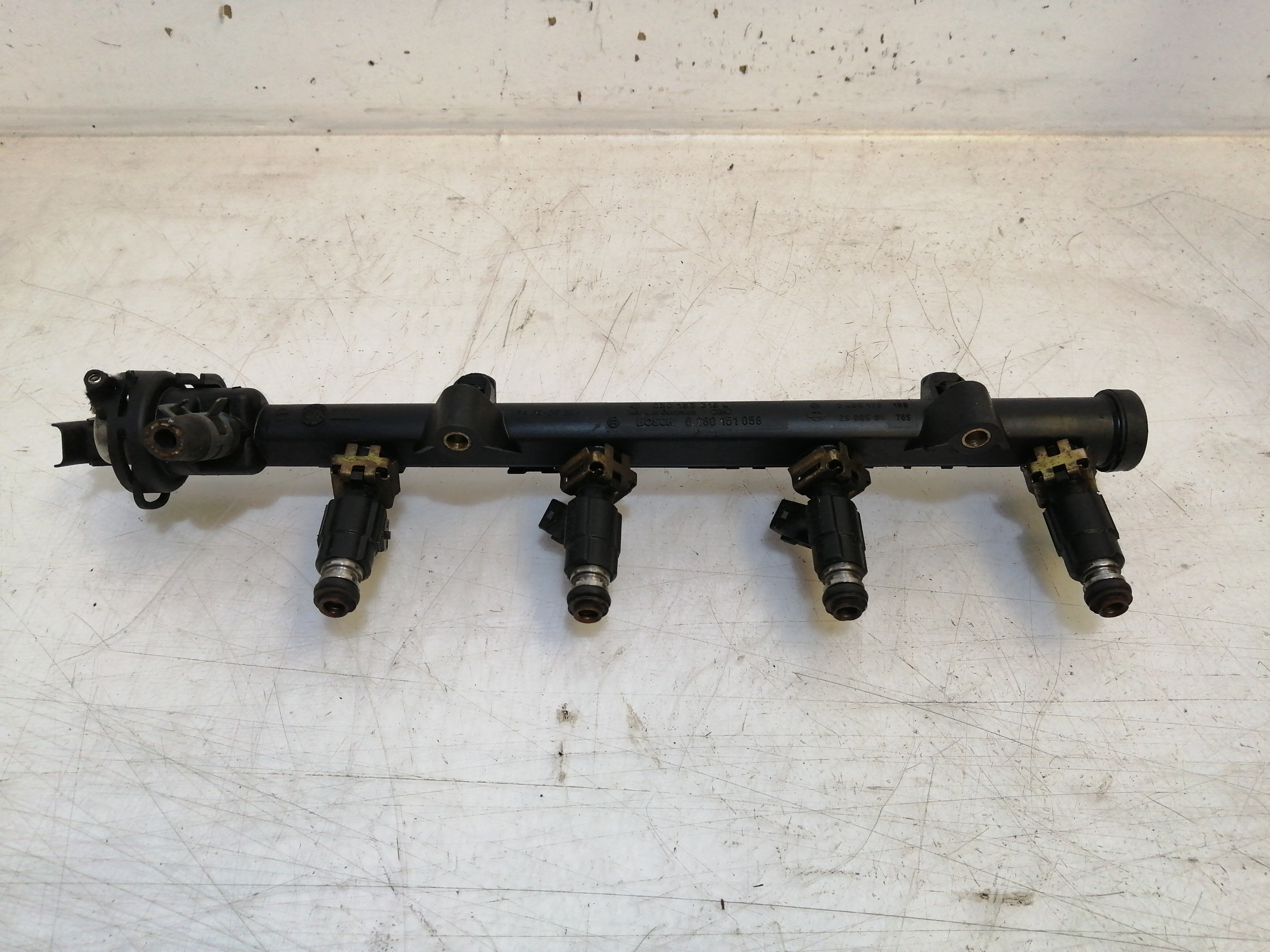 Regua Injectora VOLKSWAGEN POLO (6N1) | 94 - 99