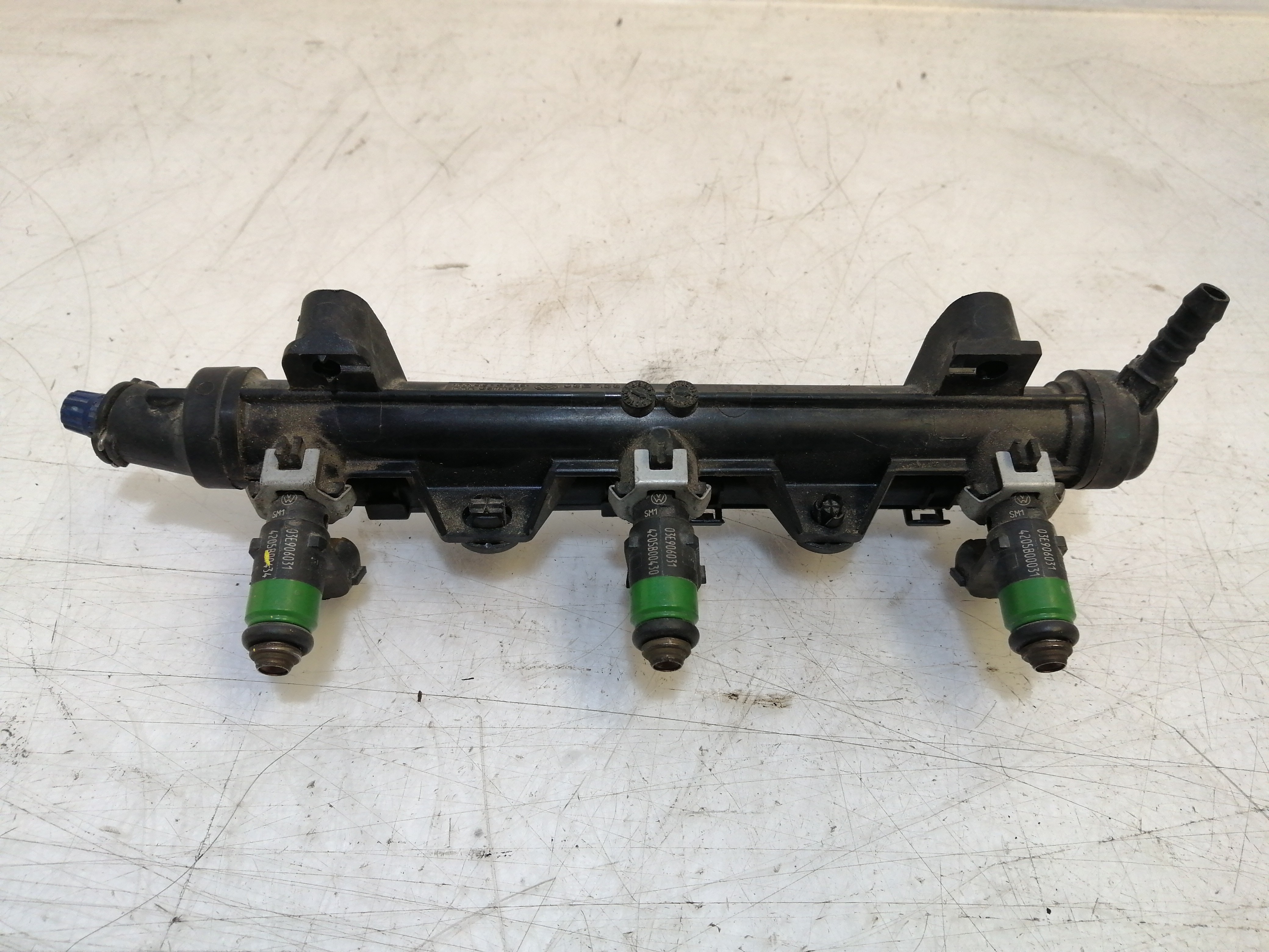 Regua Injectora VOLKSWAGEN POLO (9N_) | 01 - 14