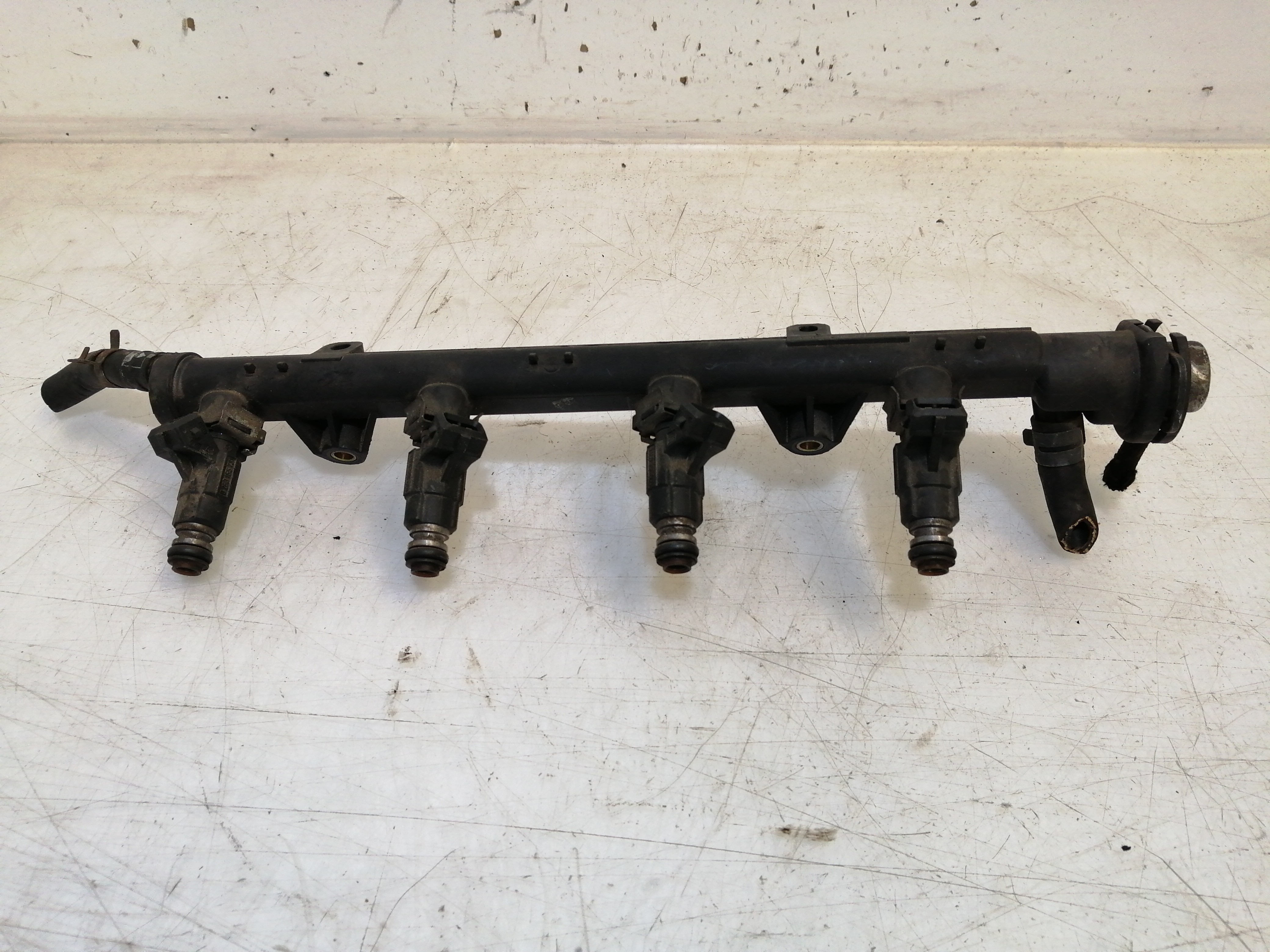 Regua Injectora VOLKSWAGEN POLO (6N1) | 94 - 99 Imagem-1