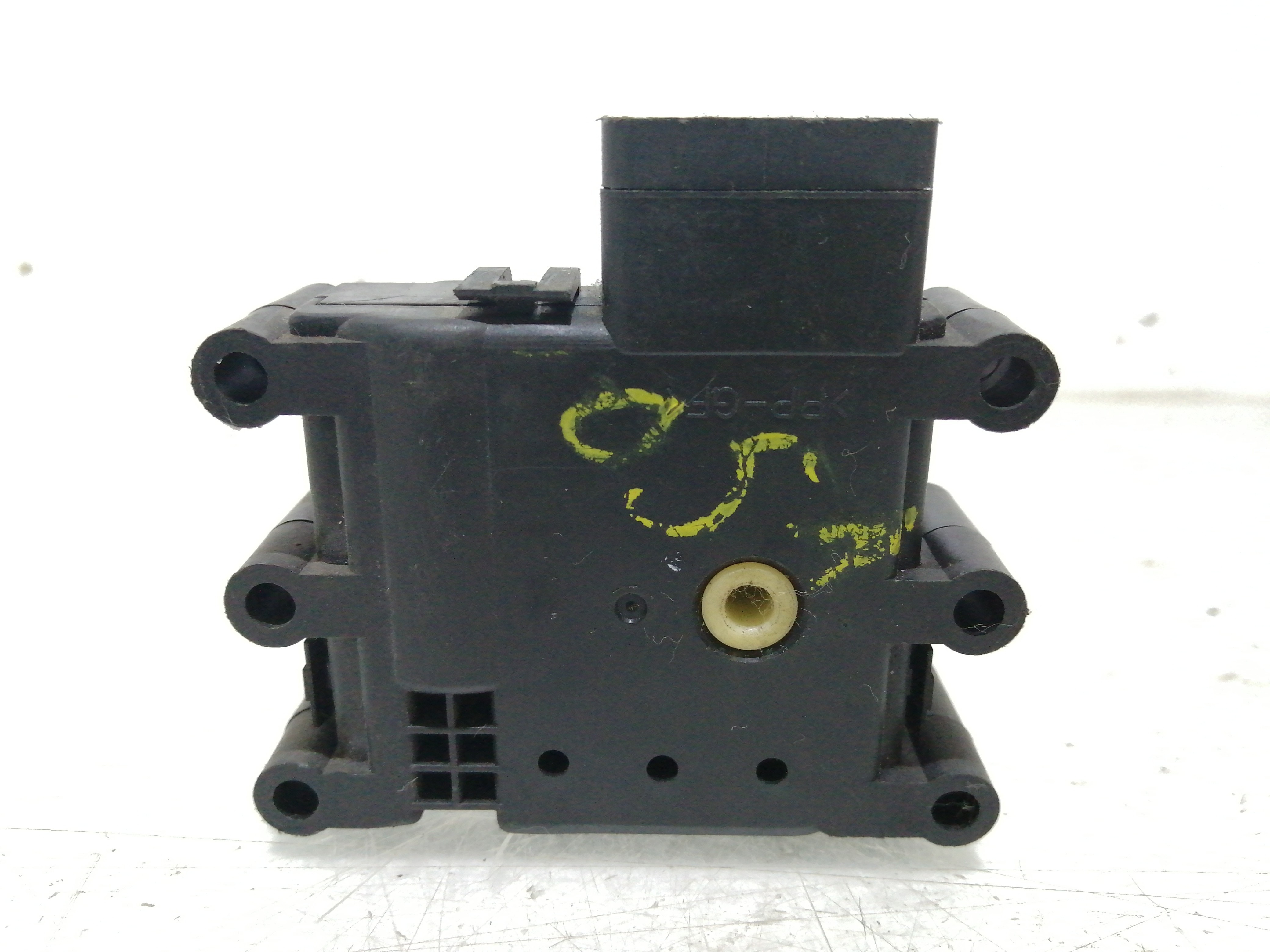 Atuador da Climatizaçao / Sofagem  MAZDA 3 (BK) | 03 - 09