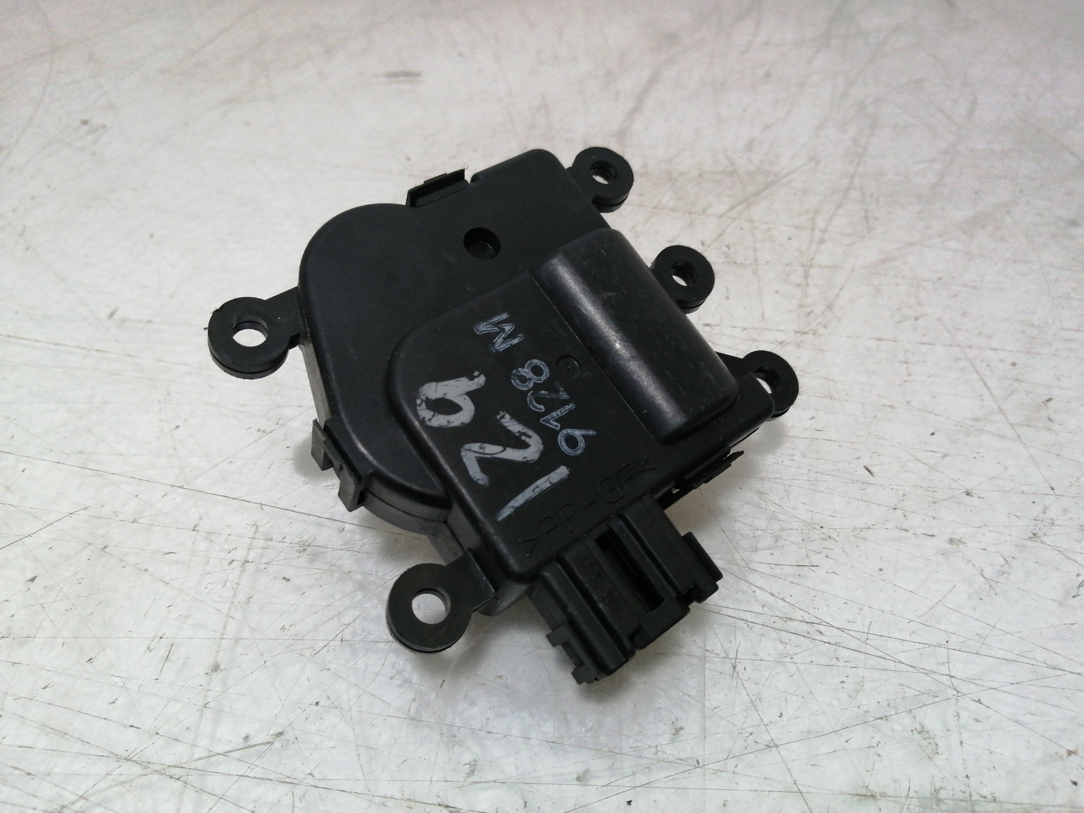 Atuador da Climatizaçao / Sofagem  MAZDA 3 (BL) | 08 - 14