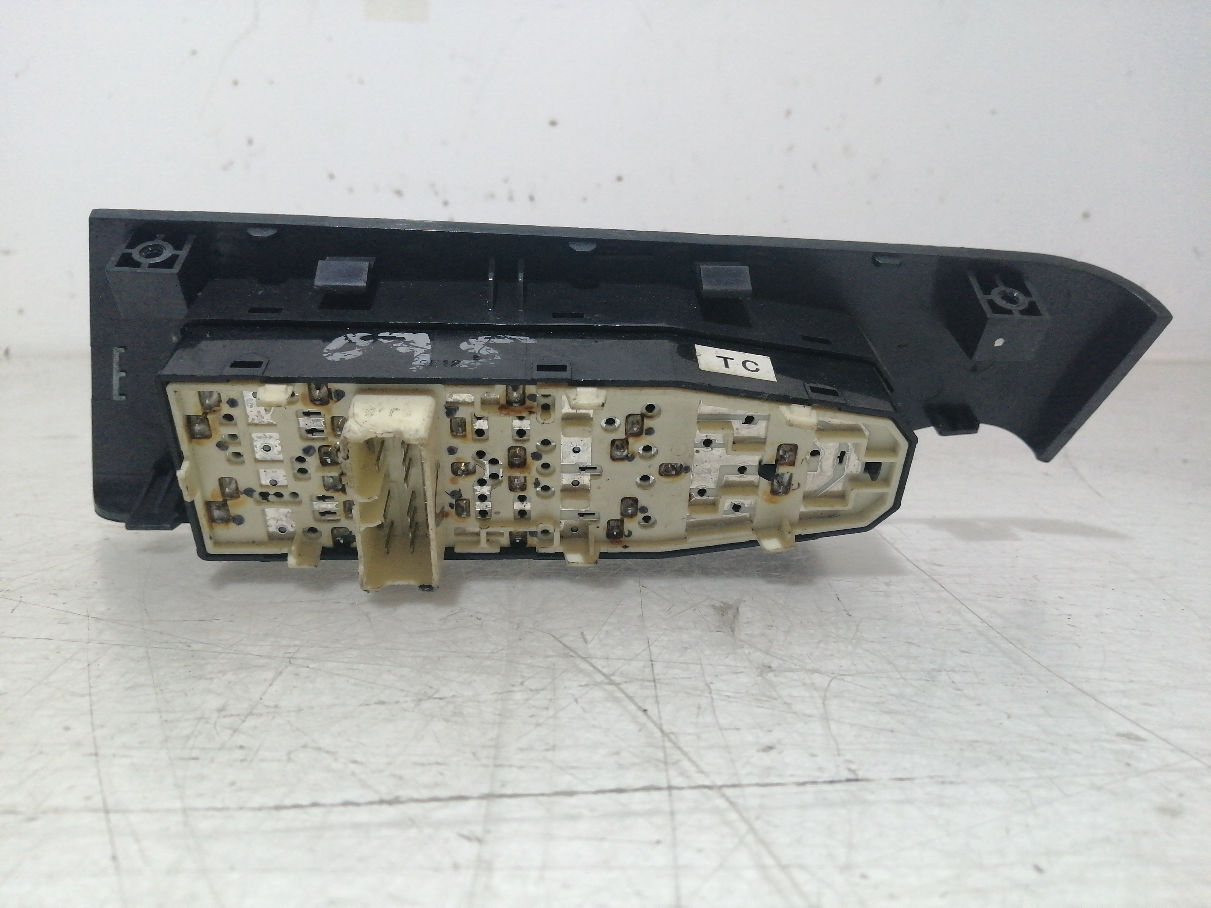 Interruptor Vidros Frente Esquerdo CHEVROLET AVEO / KALOS Hatchback (T250, T255) | 06 -  Imagem-1
