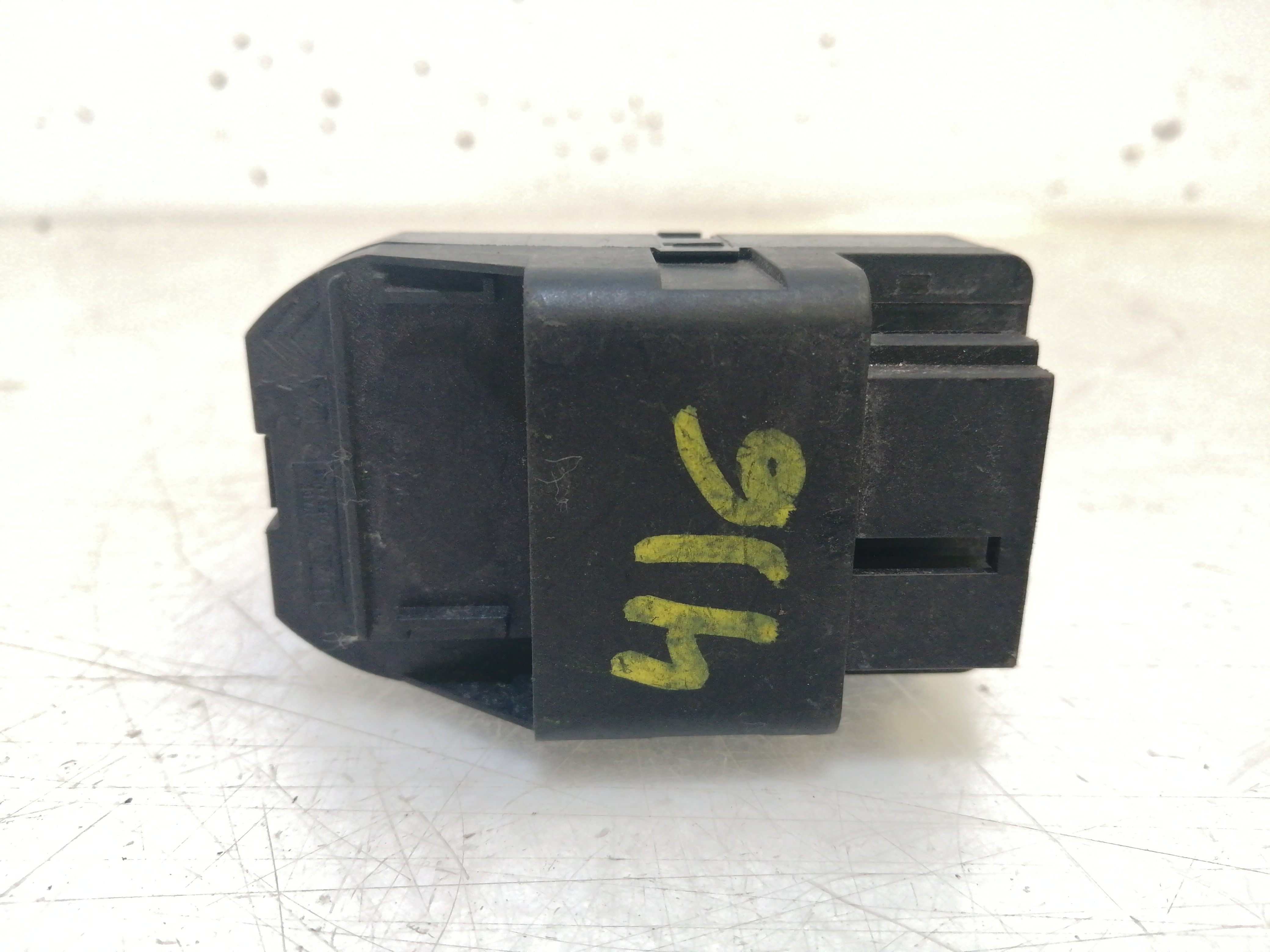 Interruptor Vidros Frente Esquerdo PEUGEOT 306 Break (7E, N3, N5) | 94 - 02 Imagem-1