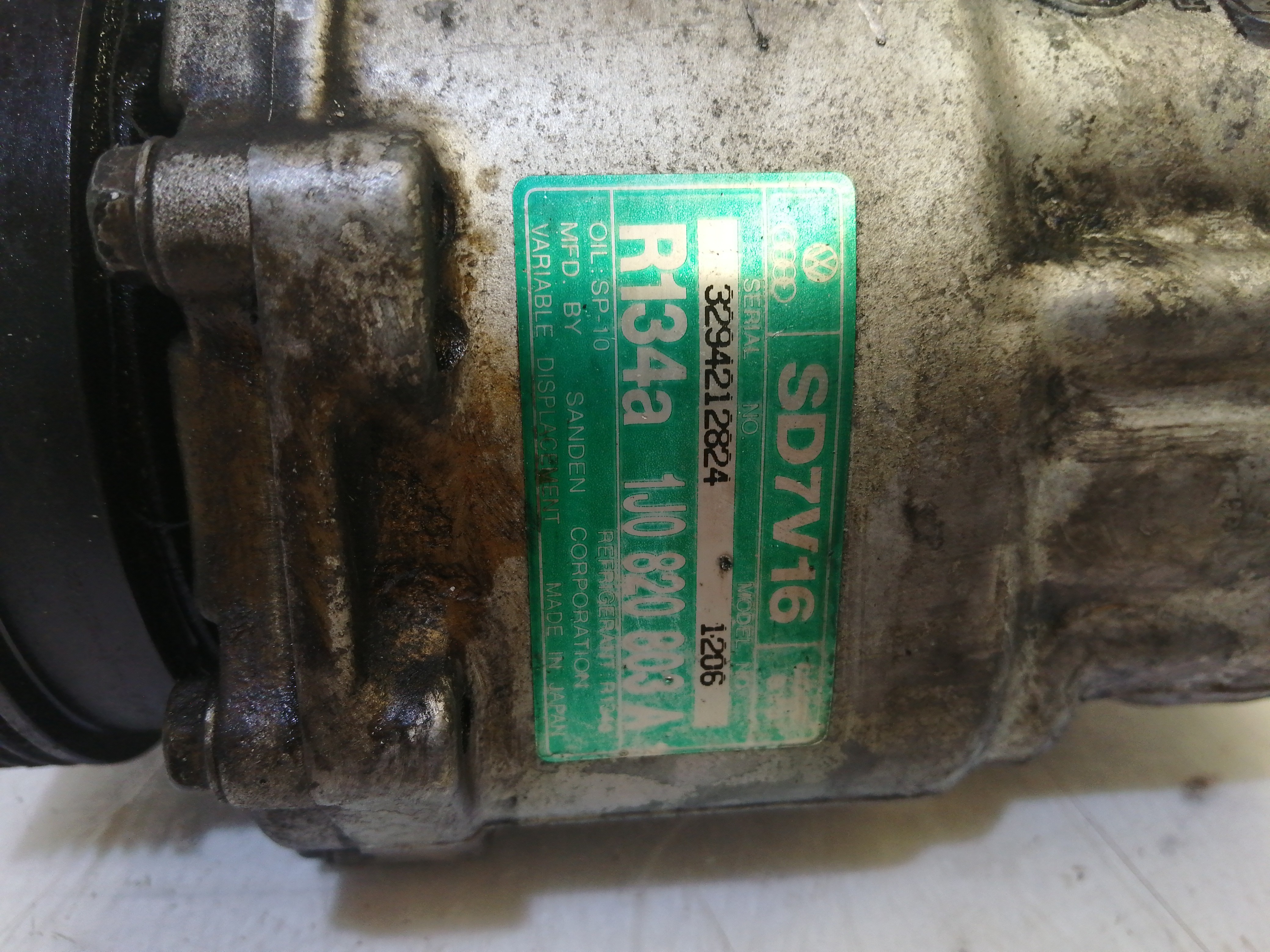 Compressor do Ar Condicionado VOLKSWAGEN GOLF IV (1J1) | 97 - 07 Imagem-3