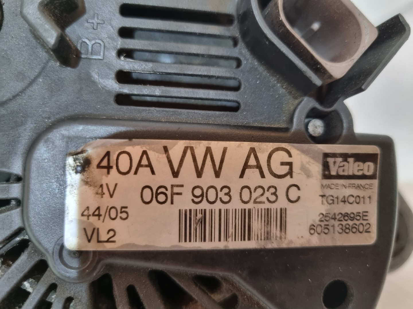 Alternador SKODA OCTAVIA II Combi (1Z5) | 04 - 13 Imagem-4