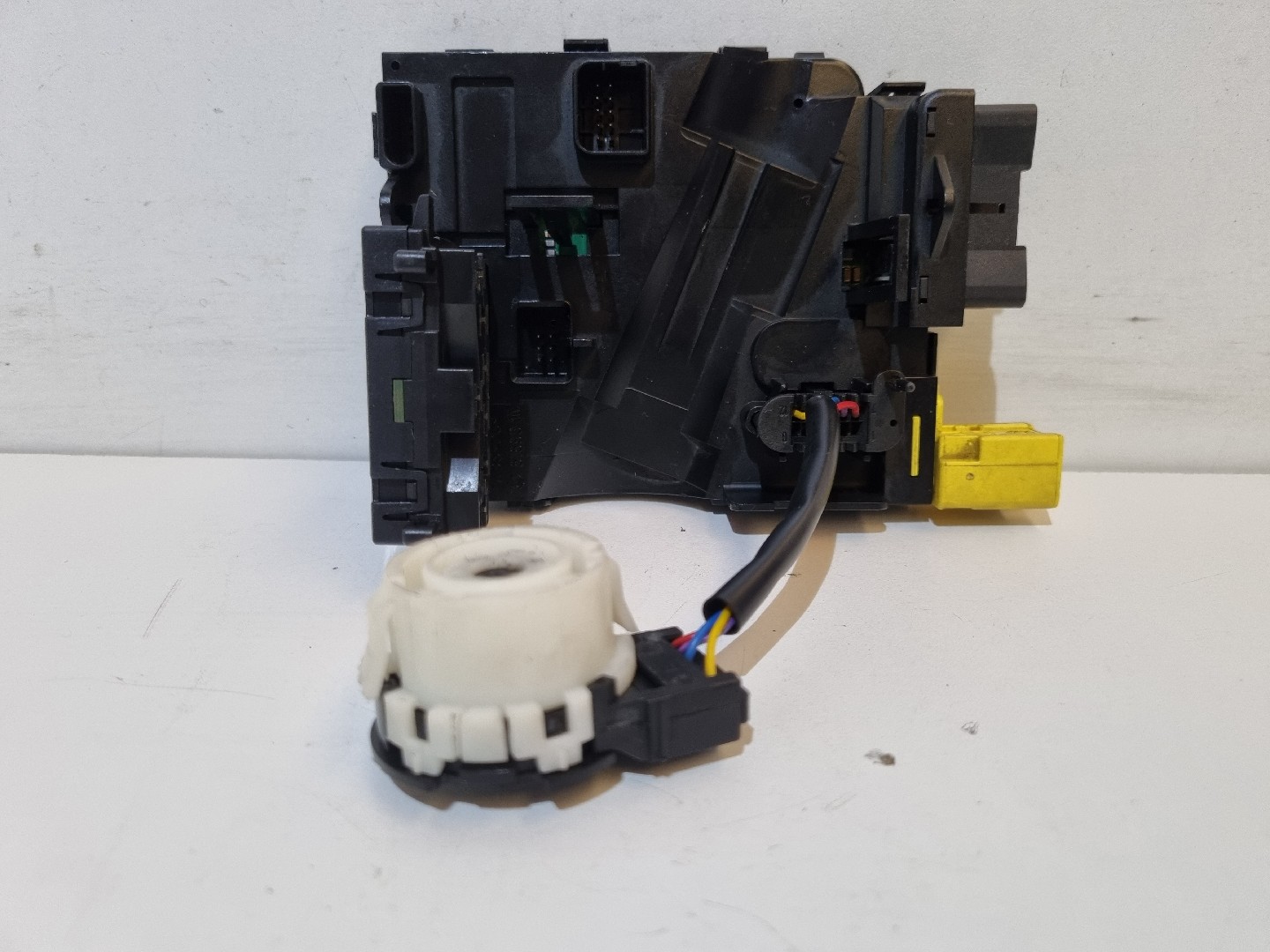 Centralina de Luzes SKODA OCTAVIA II (1Z3) | 04 - 13