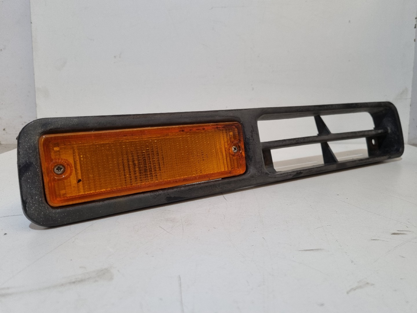 Farolim de Pisca Frente Esquerdo NISSAN NAVARA (D21) | 85 - 08