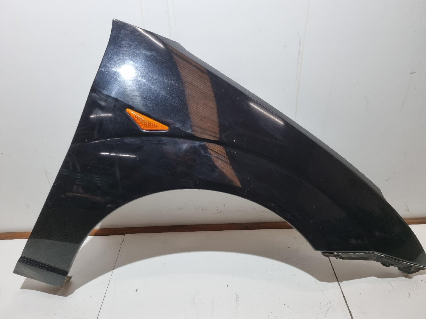 Guarda Lamas Direito FORD FOCUS Caixa/Combi (DNW) | 98 - 05