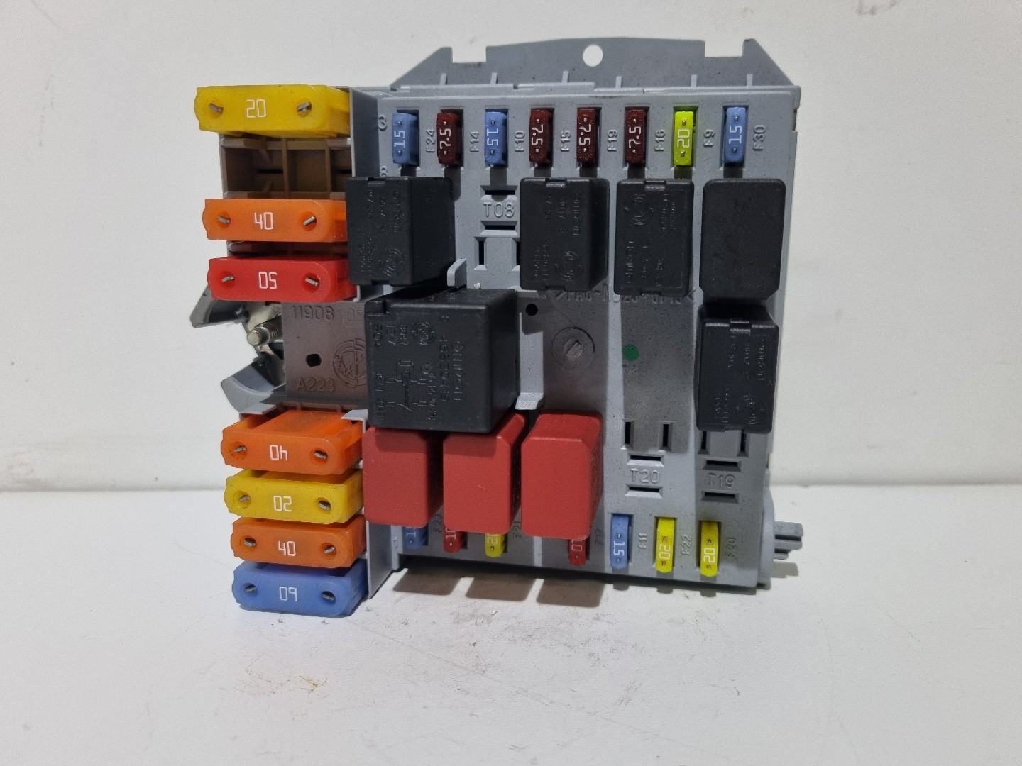 Caixa de Fusíveis ALFA ROMEO 159 Sportwagon (939_) | 05 - 12