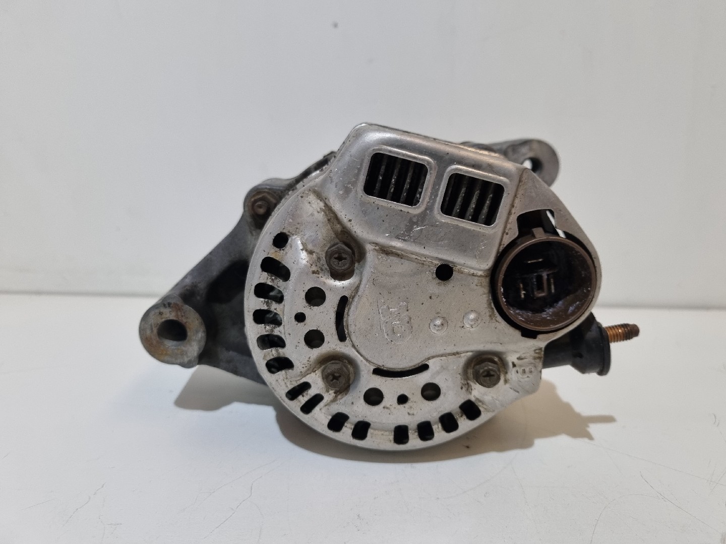 Alternador TOYOTA COROLLA Liftback (_E9_) | 87 - 97 Imagem-1