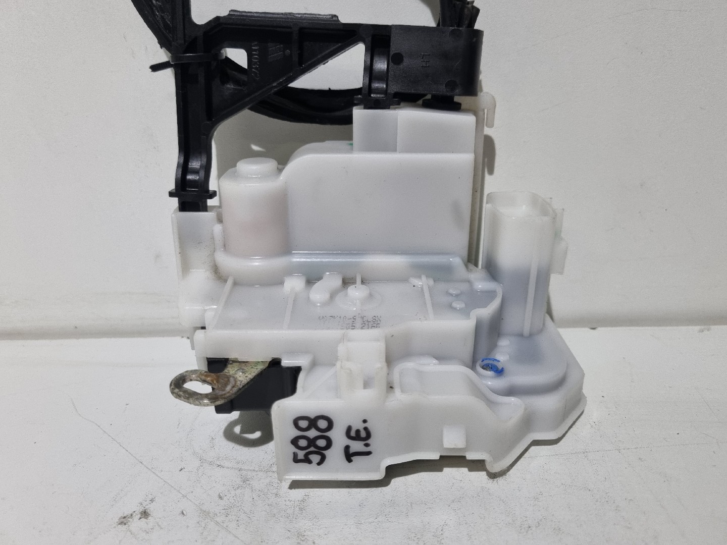 Fecho da Porta Trás Esquerdo ALFA ROMEO 159 Sportwagon (939_) | 05 - 12 Imagem-1
