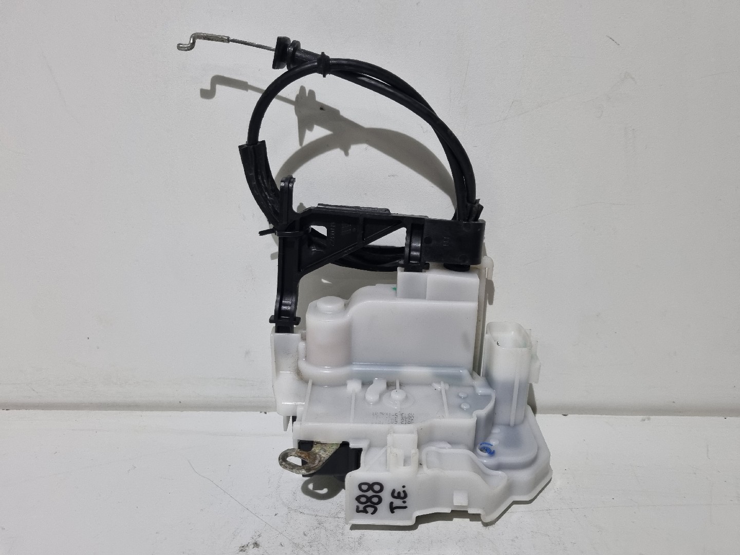 Fecho da Porta Trás Esquerdo ALFA ROMEO 159 Sportwagon (939_) | 05 - 12
