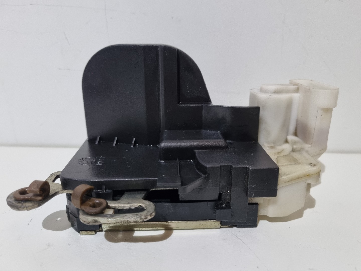 Fecho da Porta Frente Direito ALFA ROMEO 147 (937_) | 00 - 10