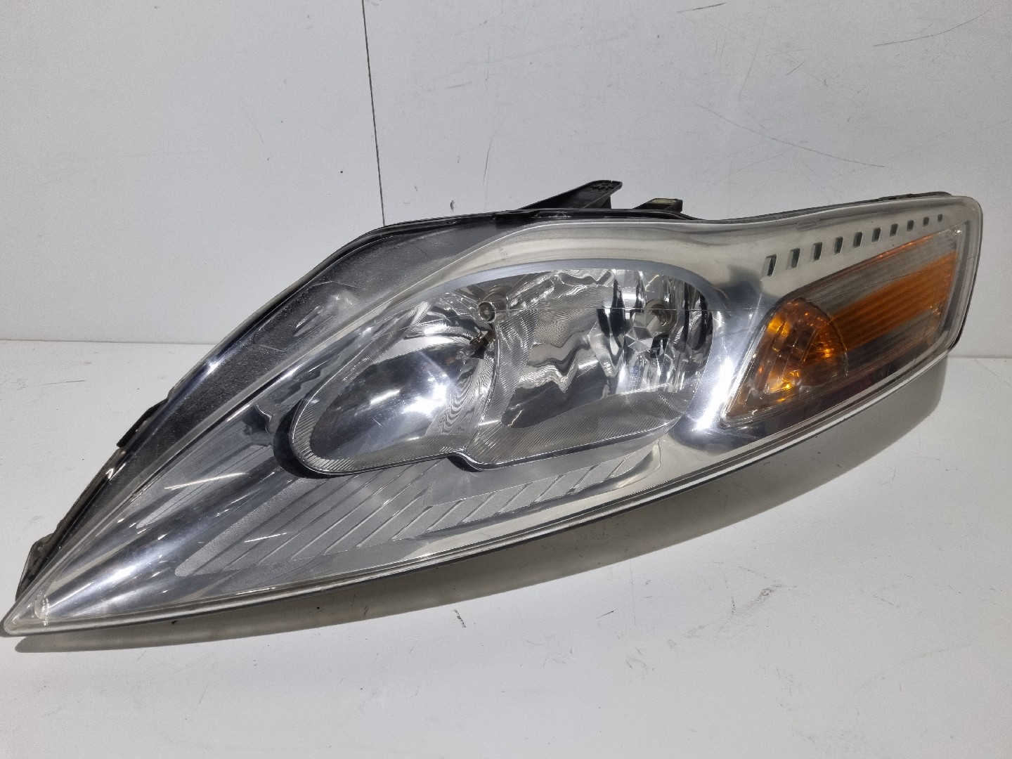 Ótica Esquerda FORD MONDEO IV Turnier (BA7) | 07 - 15
